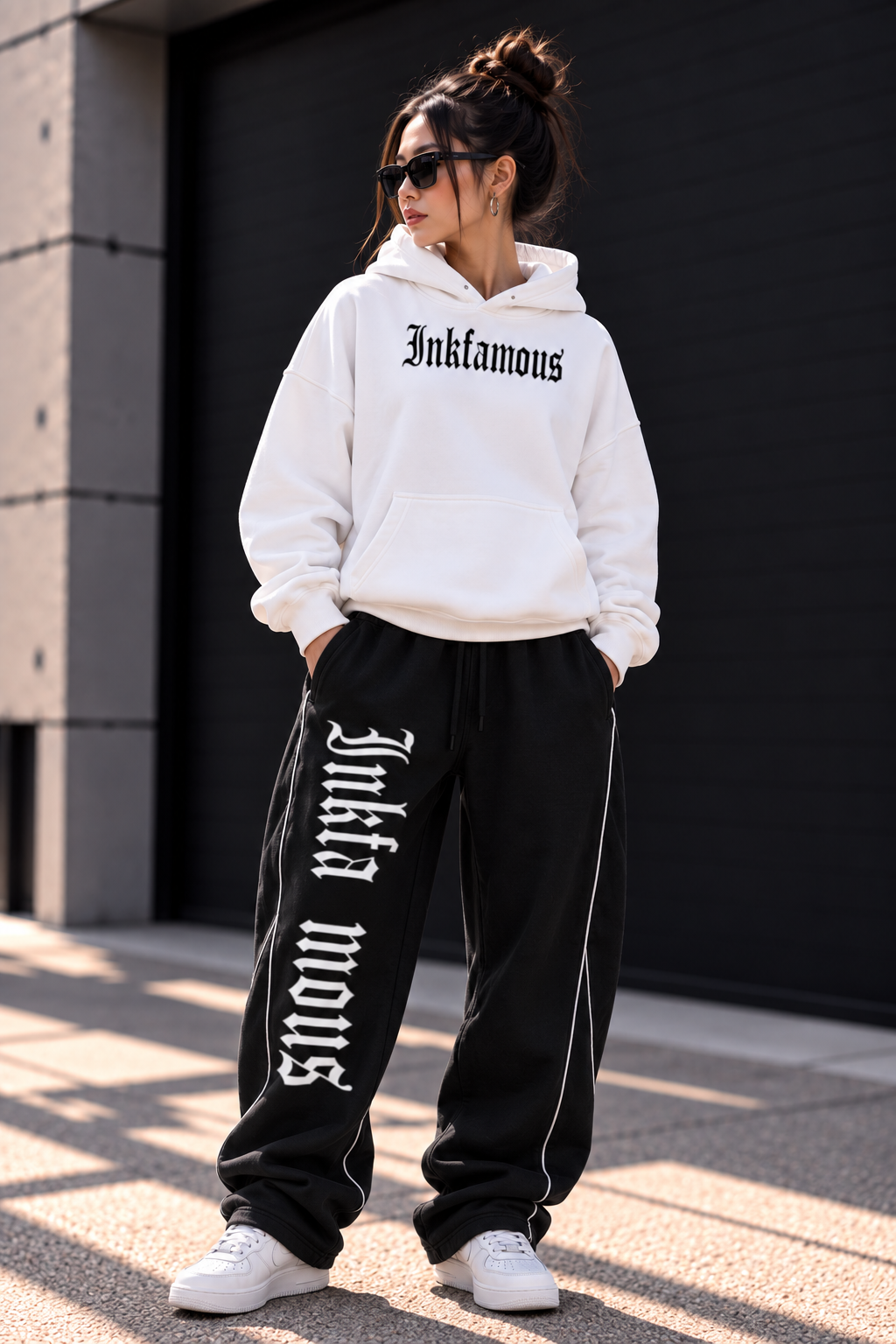 Inkfamous Star Barrel Leg Sweatpants.png