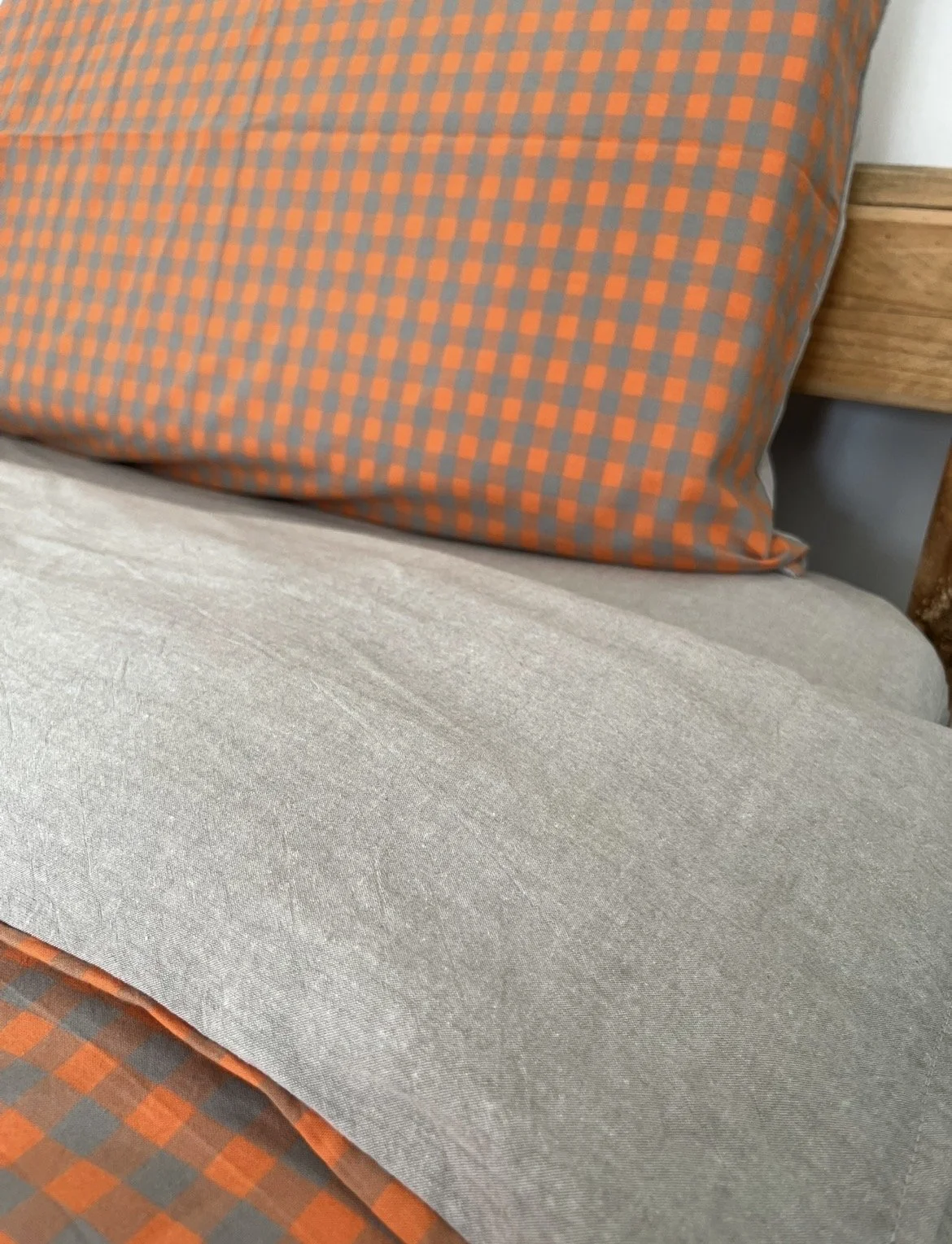 Single bed- Basecamp