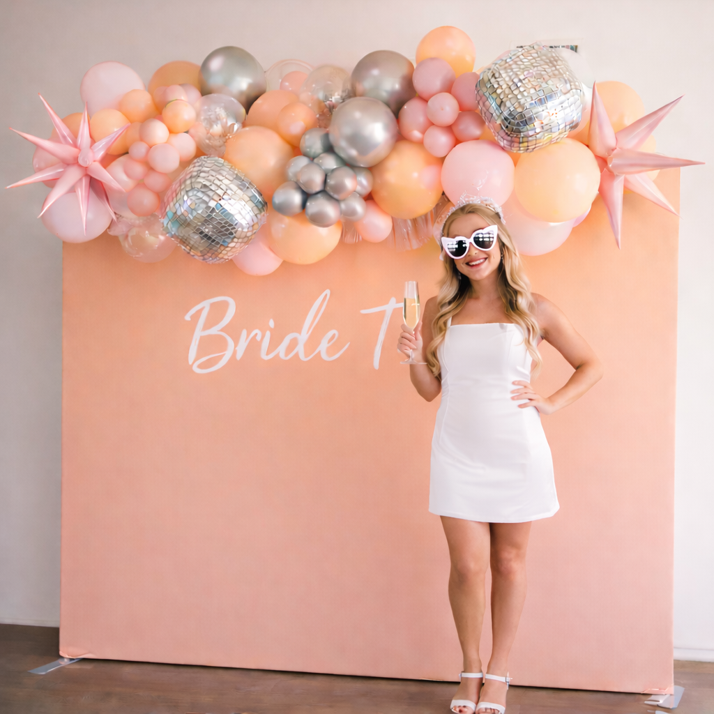 THEMED SQUARE BACKDROP