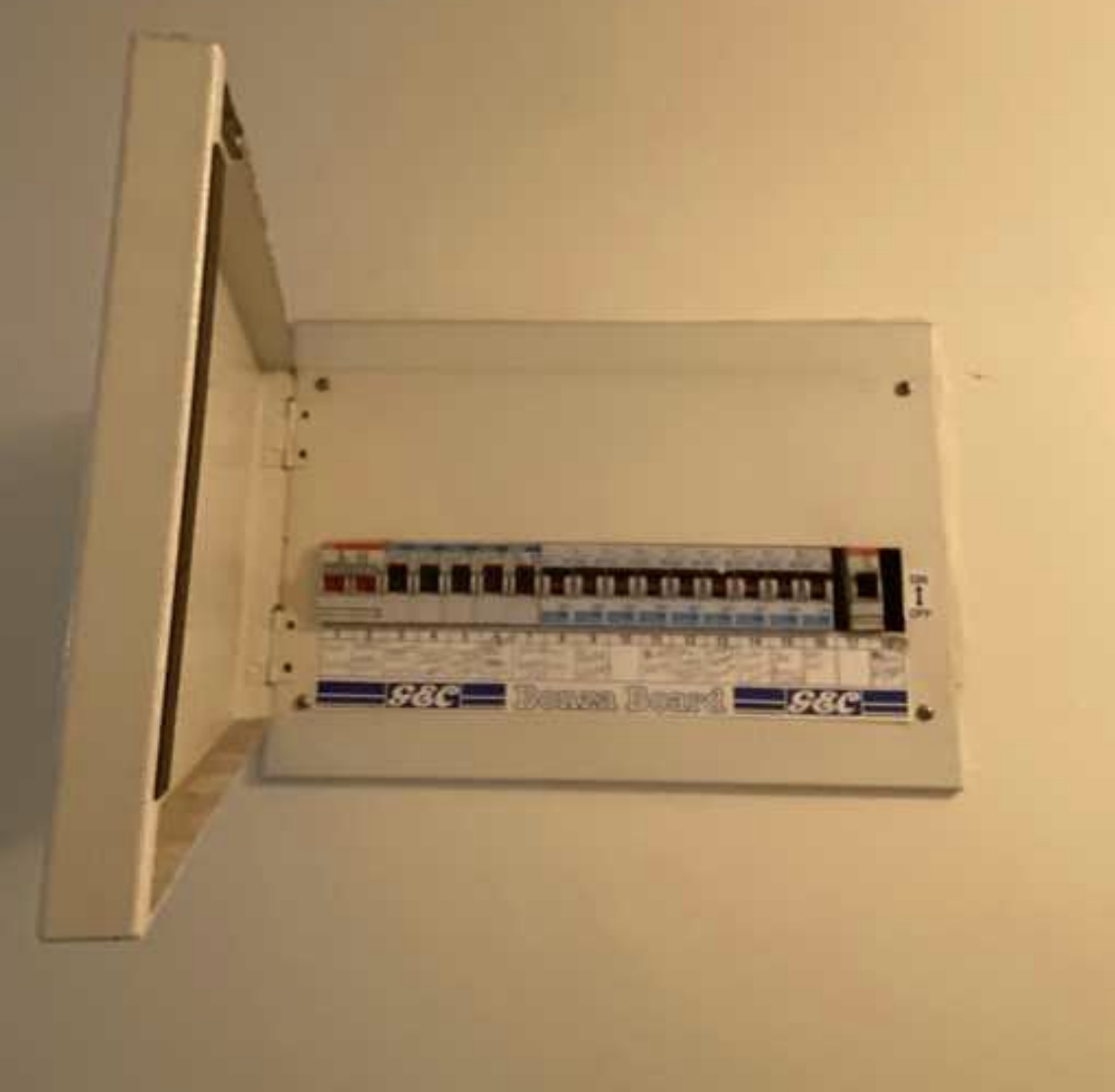 What Are the Signs of an Outdated Electrical Switchboard?