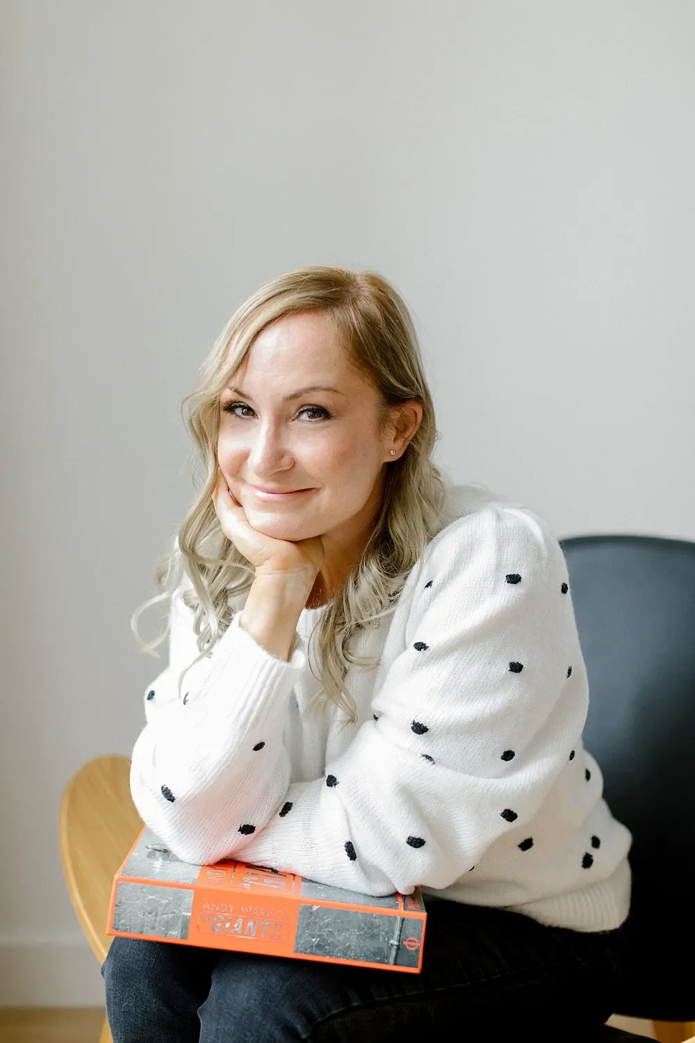 Gabby-Suttory_The-Art-Büro_08.jpg.webp