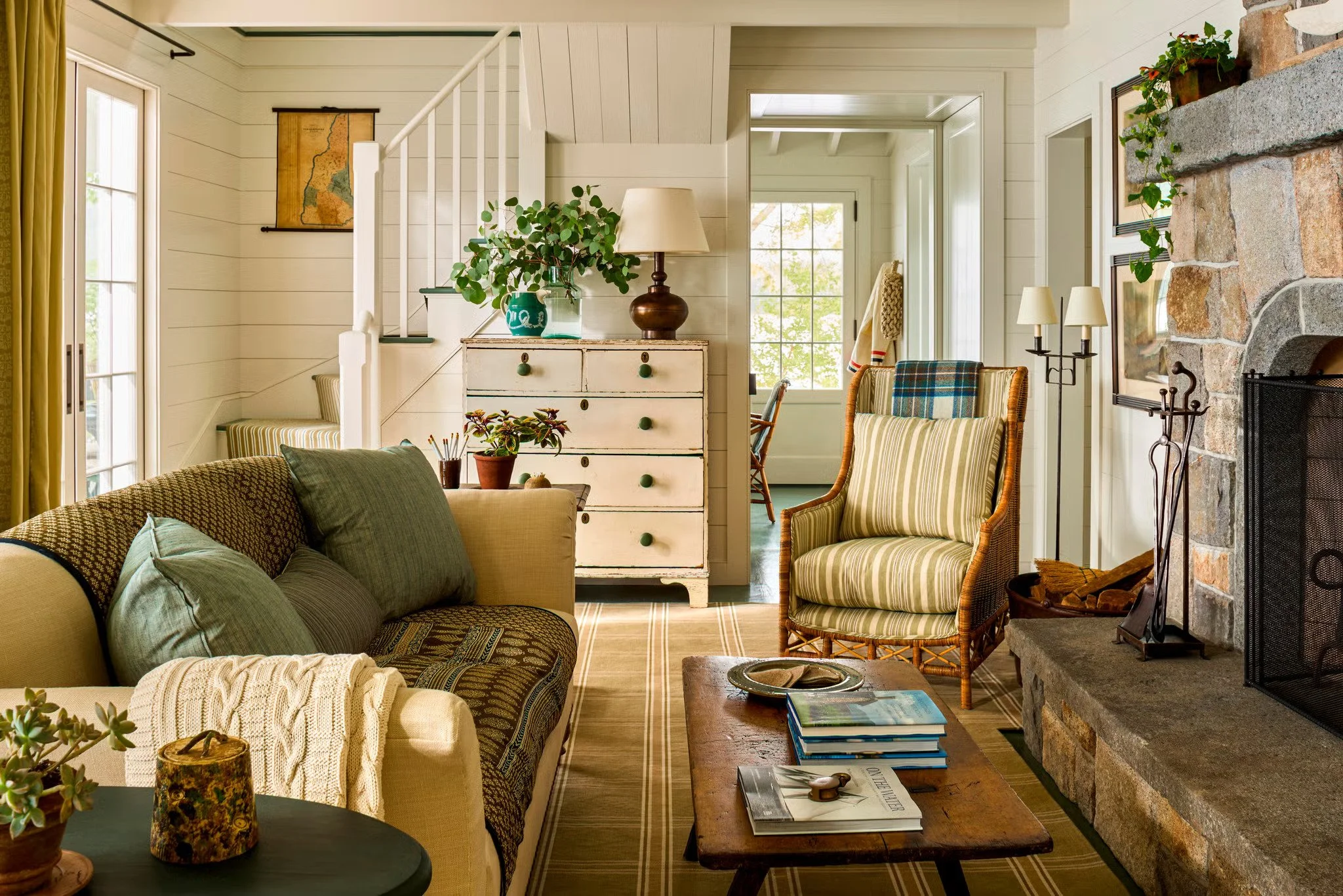 Living Room 2.jpg