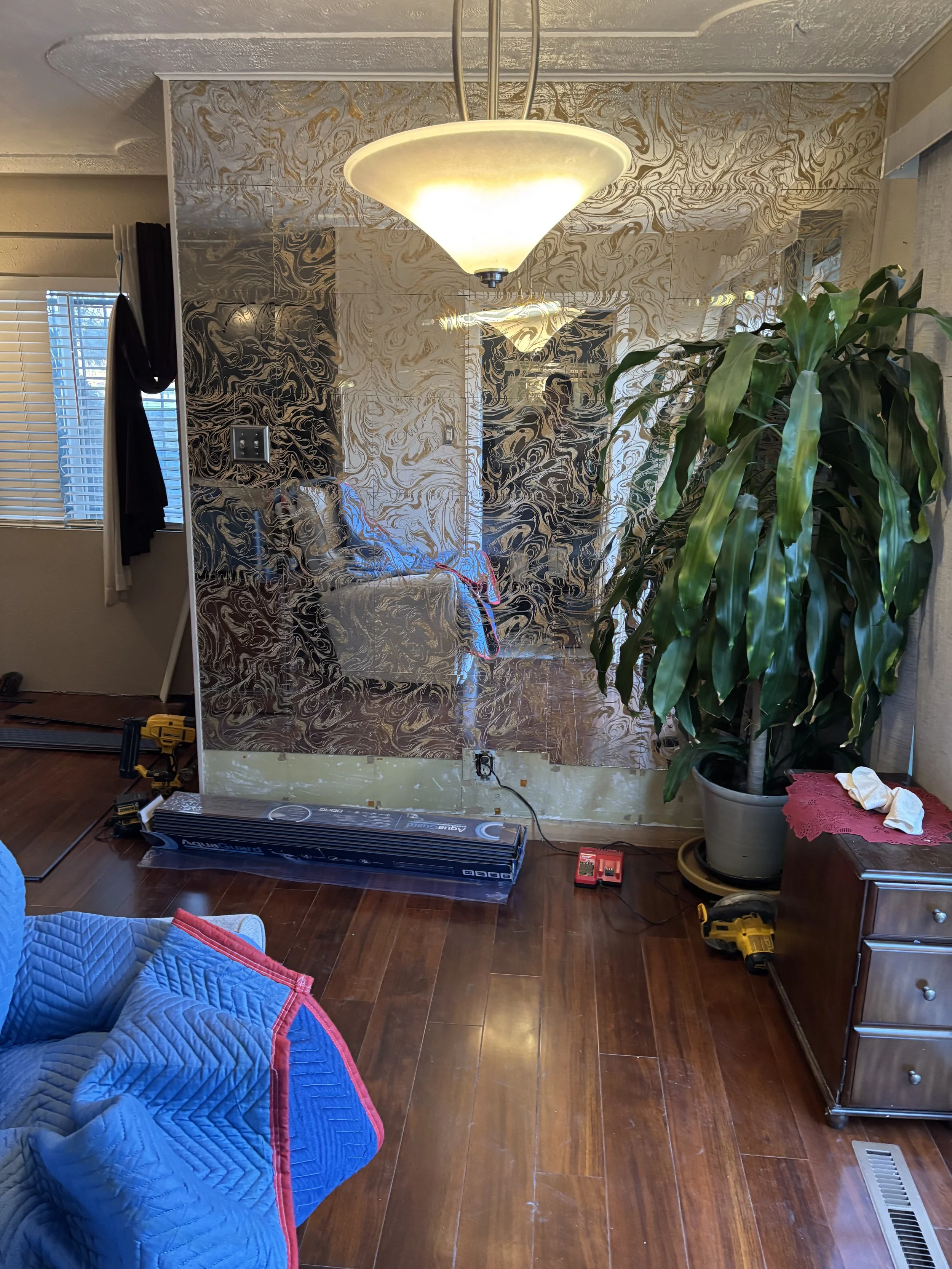 accent wall before.jpeg