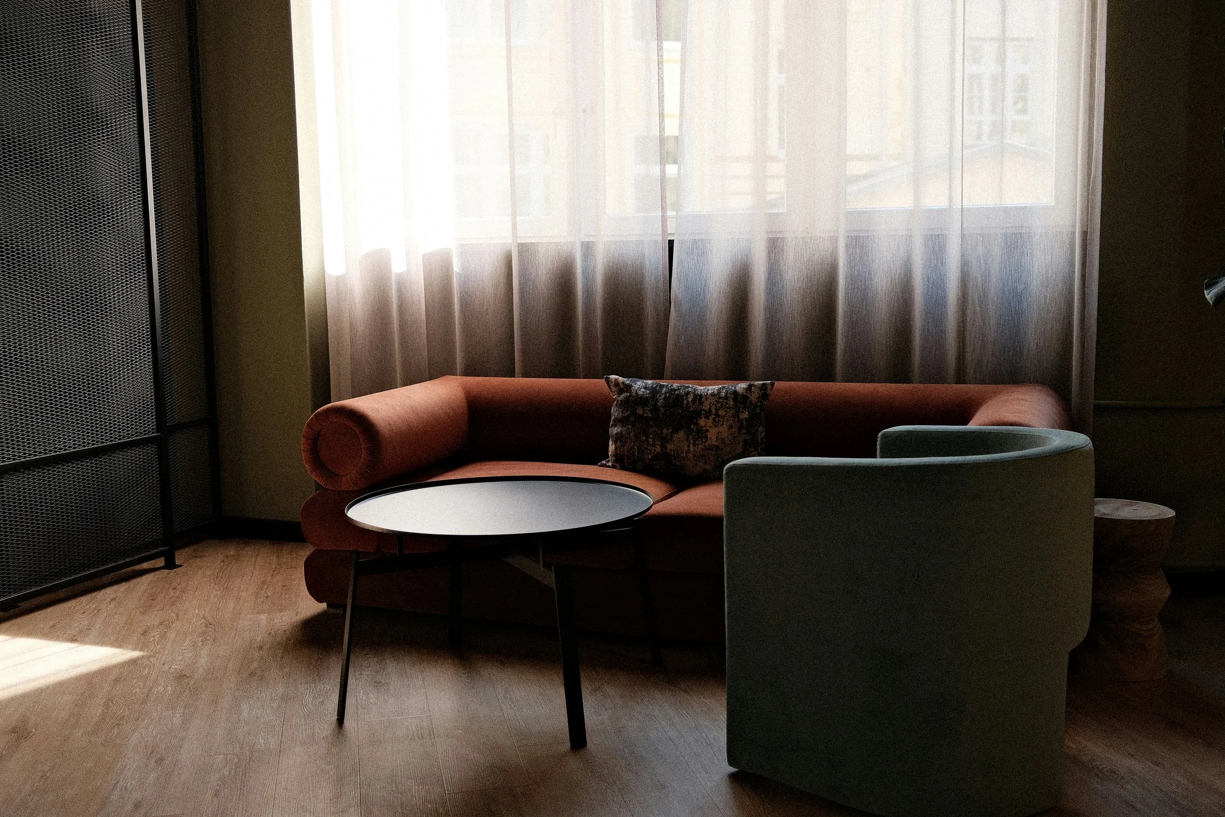 Designing Small Apartments in Sydney with Warm Minimalism