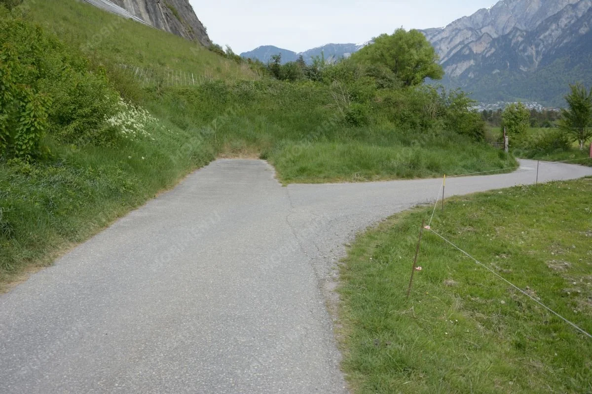 Abzweigung mit Sackgasse