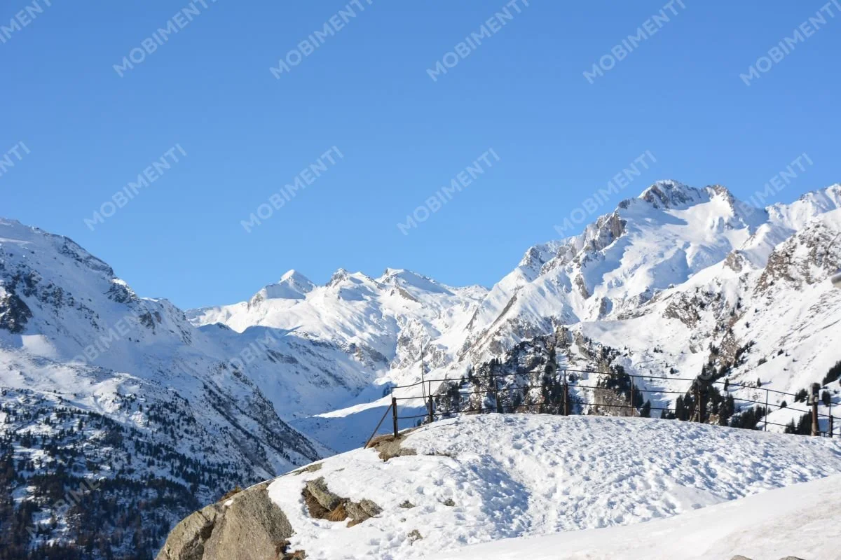 Maloja – Blick ins Bergell im Winter