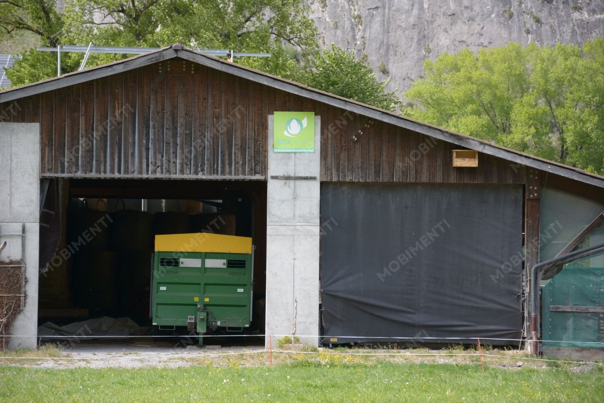 Holzbau mit offenem und geschlossenem Zugang