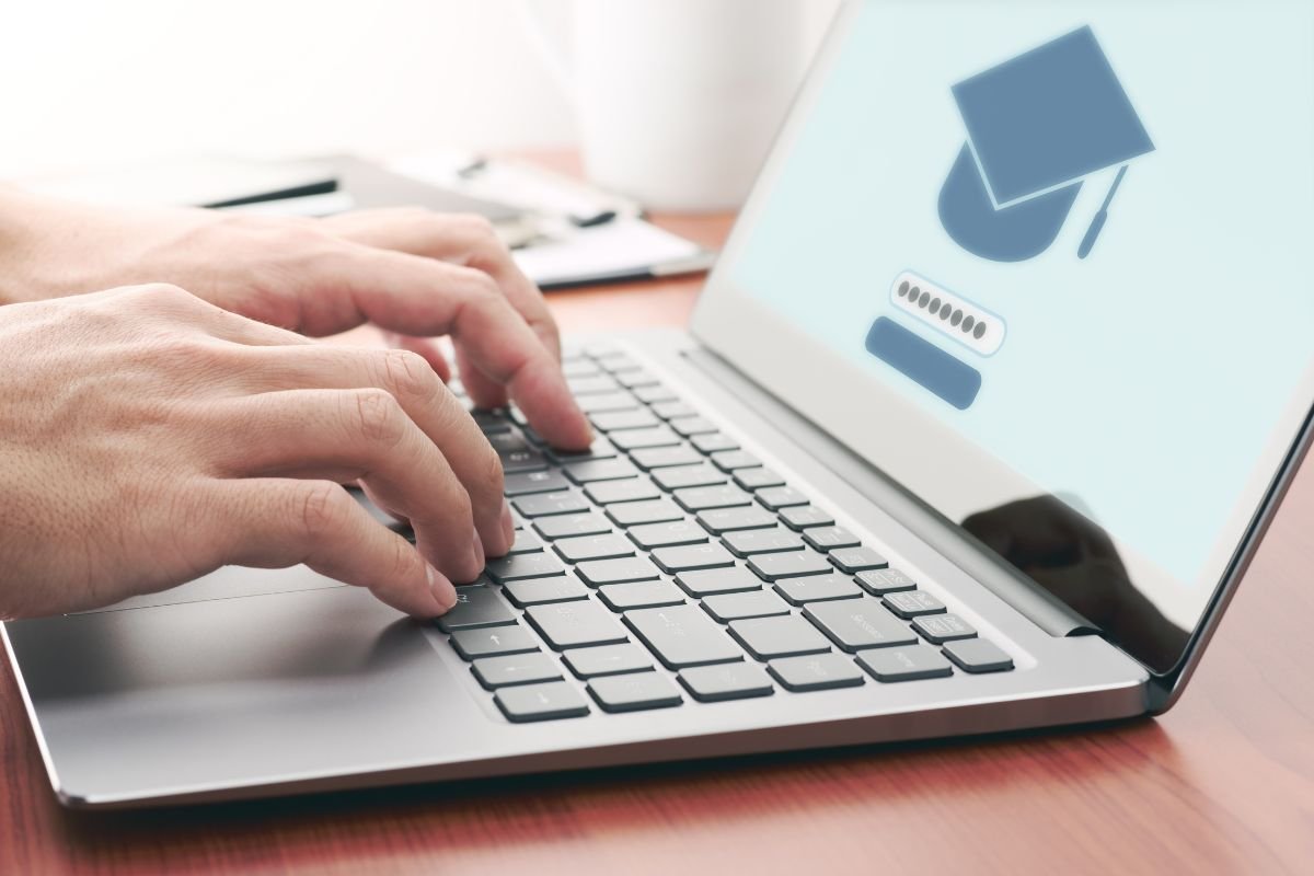 Digitale Lernangebote und E-Learning für nachhaltiges und praxisnahes Lernen.