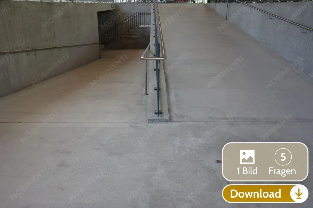Auf‑ und Abgang mit Rampe und Treppe · Digitale Bildkarte