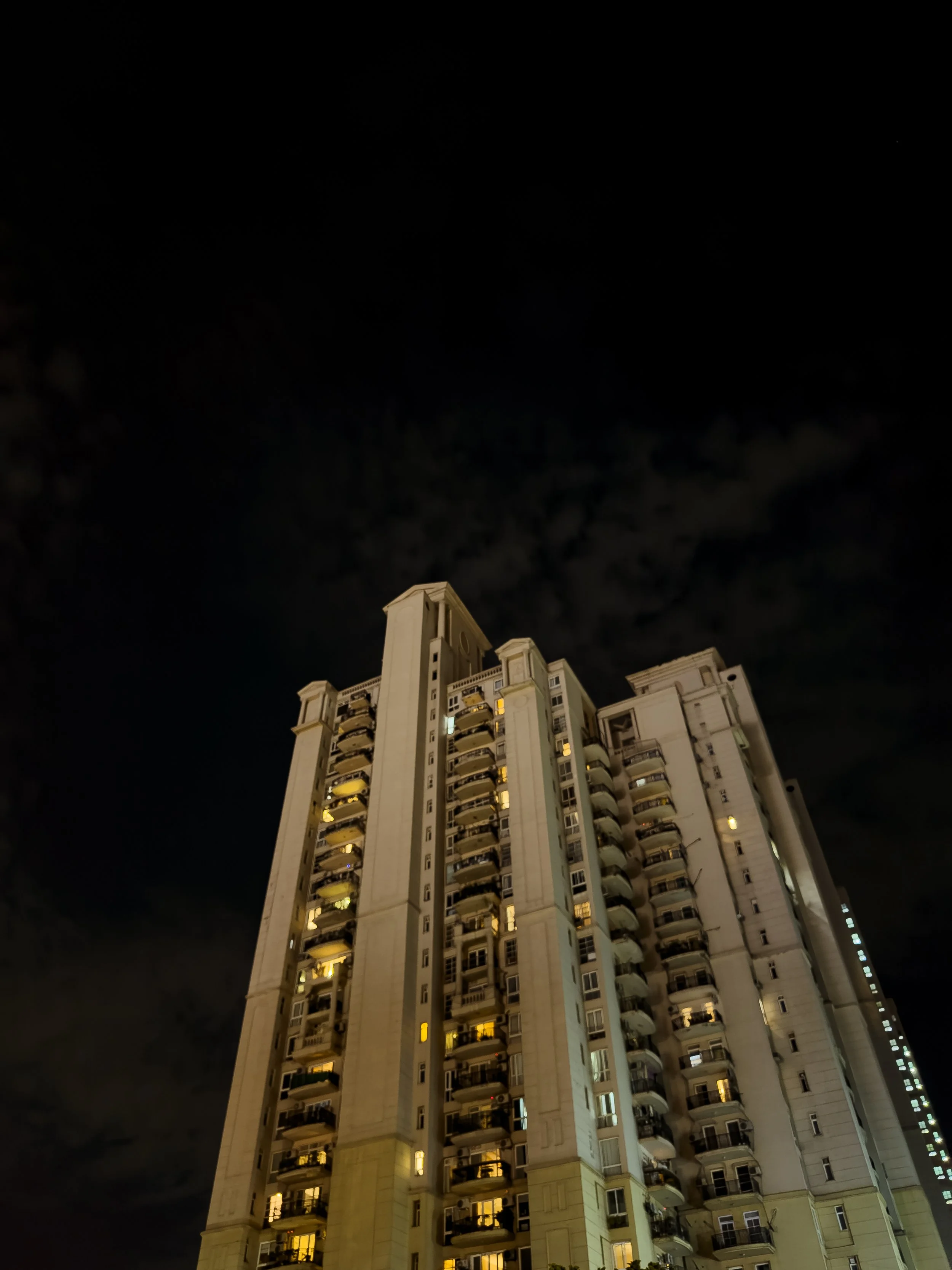 DLF Phase 4, Gurugram, Haryana, India