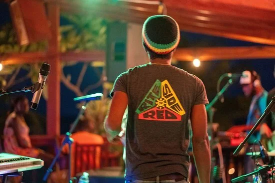 Rite Side of Red, Every Sunday Night