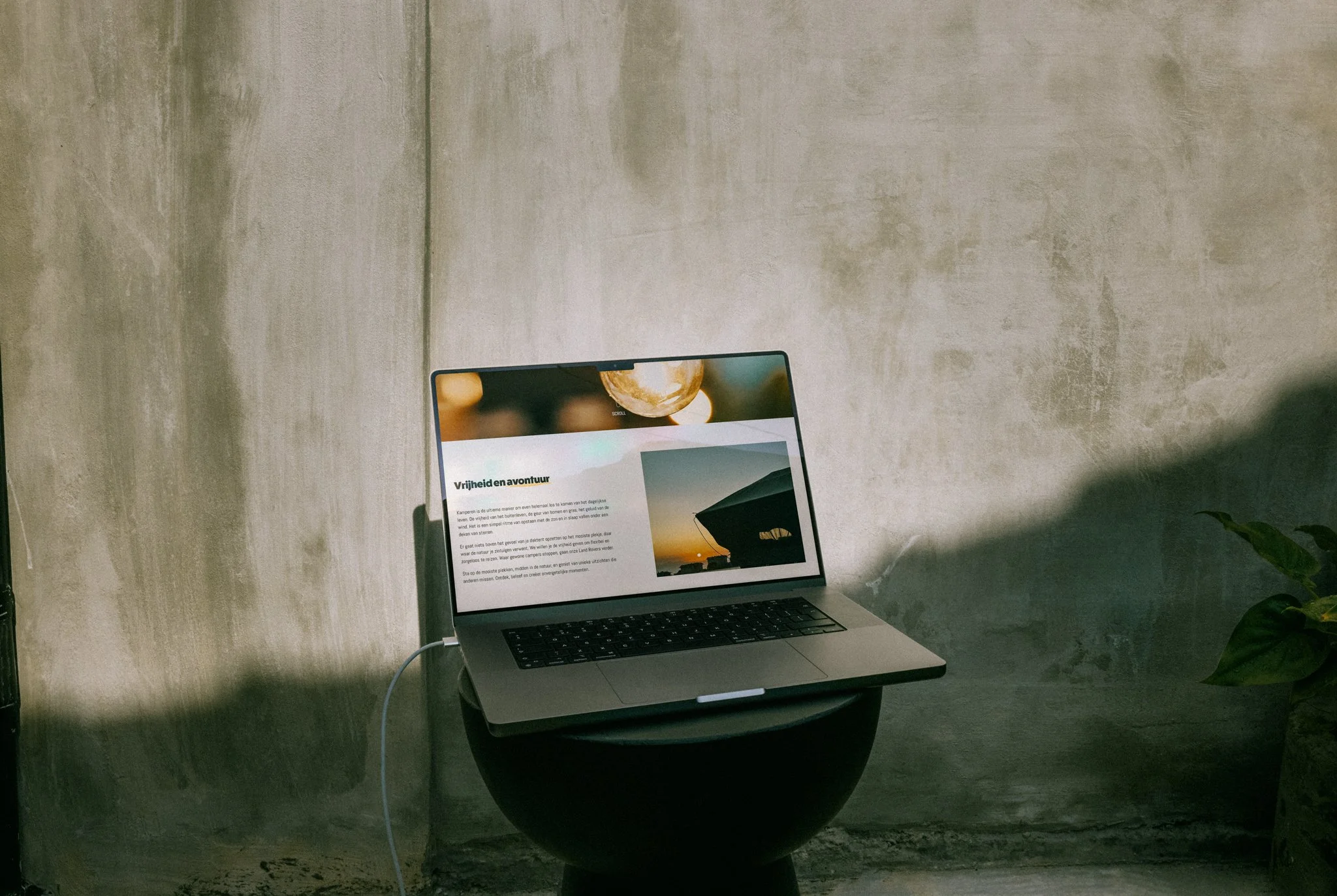 daysoff-macbook.jpg