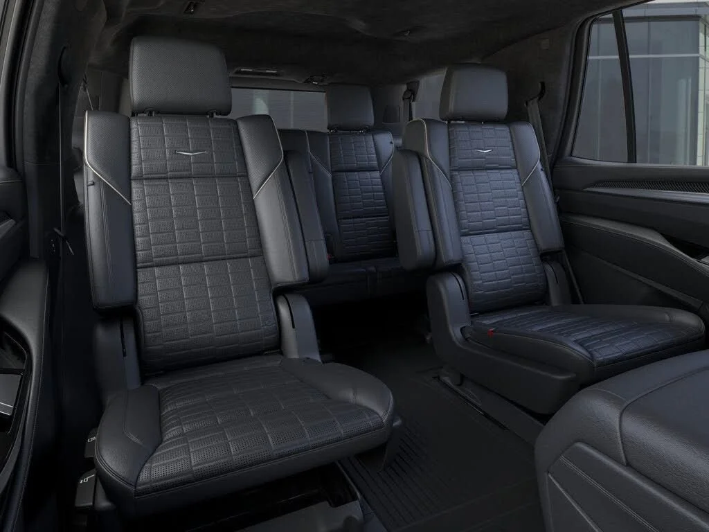 Executive SUV
Capacity:
Up to 6 passengers (4-5 passenger comfortably w/ luggage)