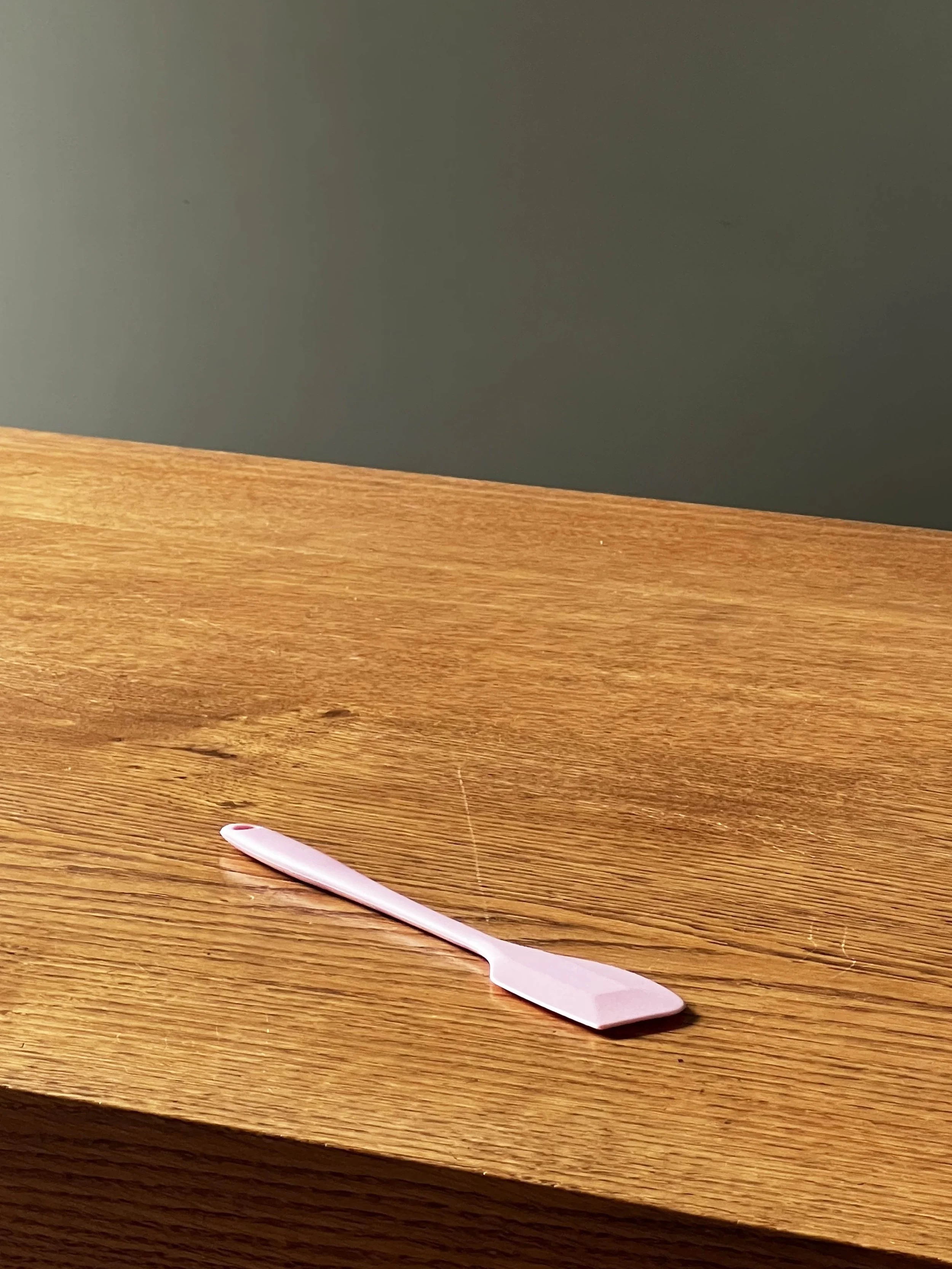 Wide Nordic Silicone Spatula