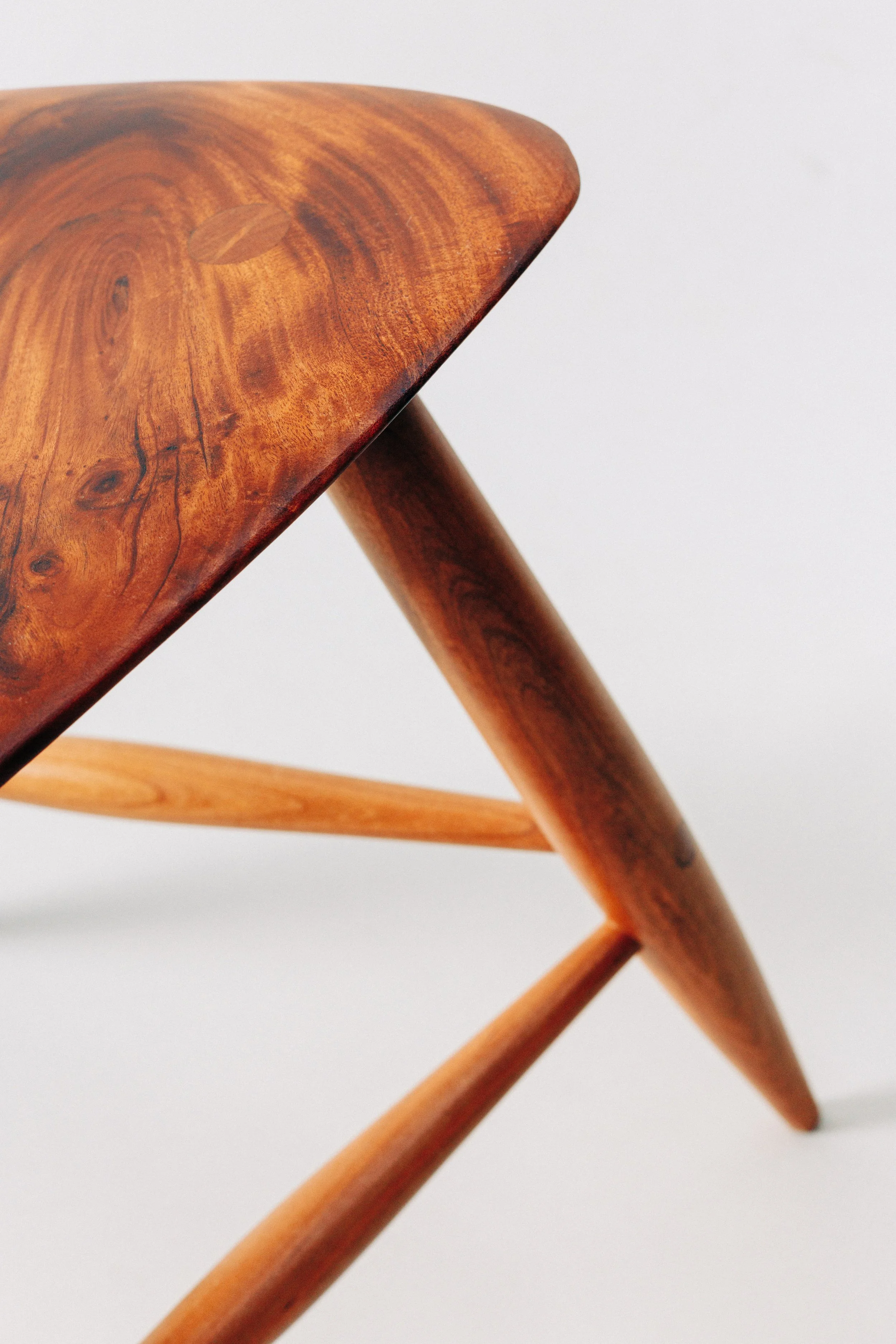 OBJECTS - Seating - S Stool - 007.jpg