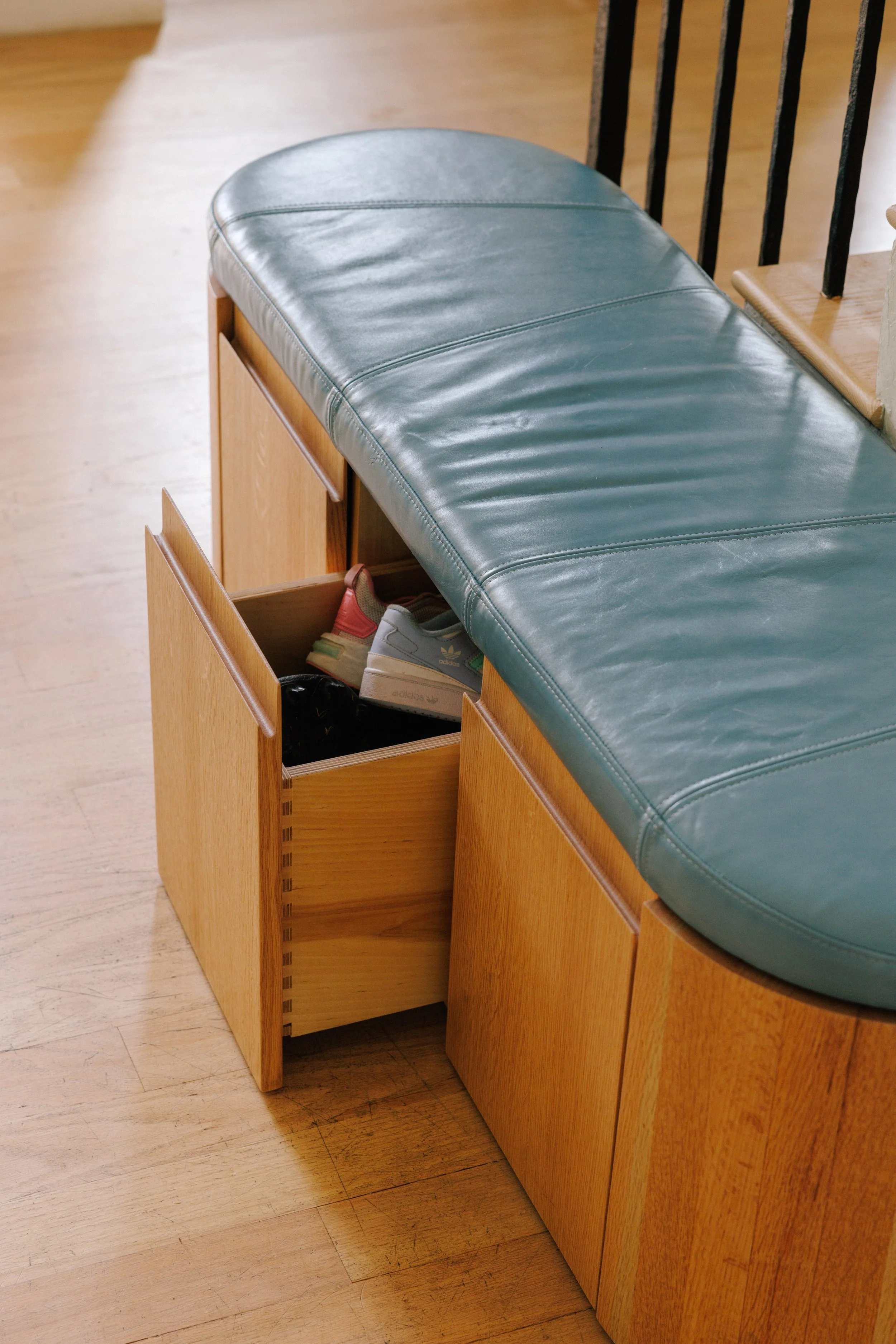 WORKS - Seating - Bench - 024.jpg