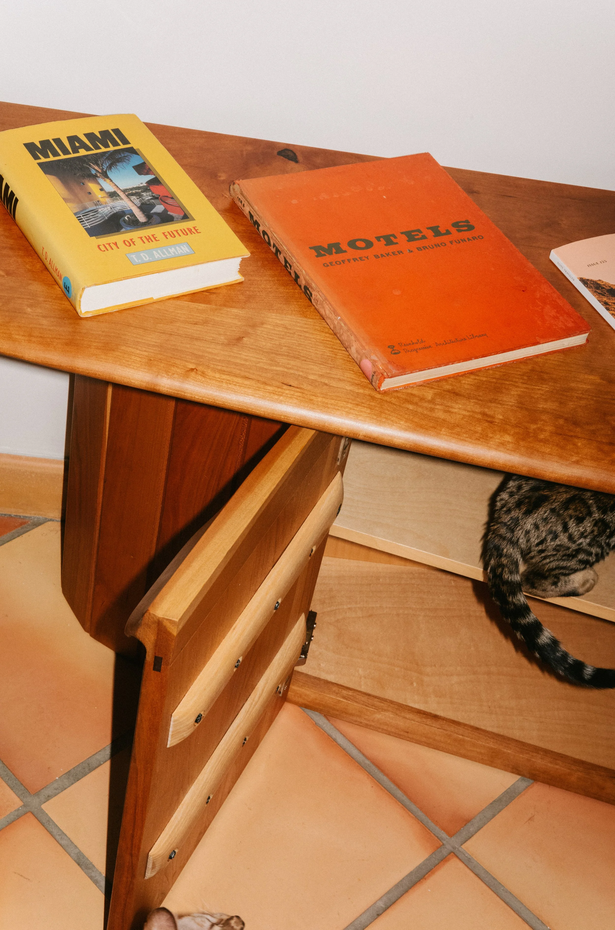 WORKS - Storage - Console - 011.jpg