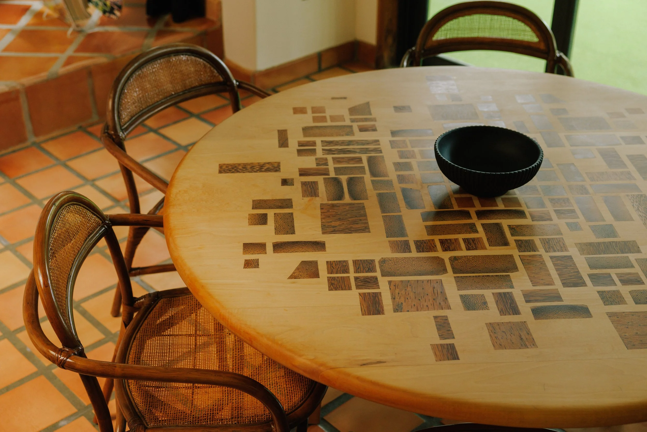 WORKS - Table - Round - 004.jpg