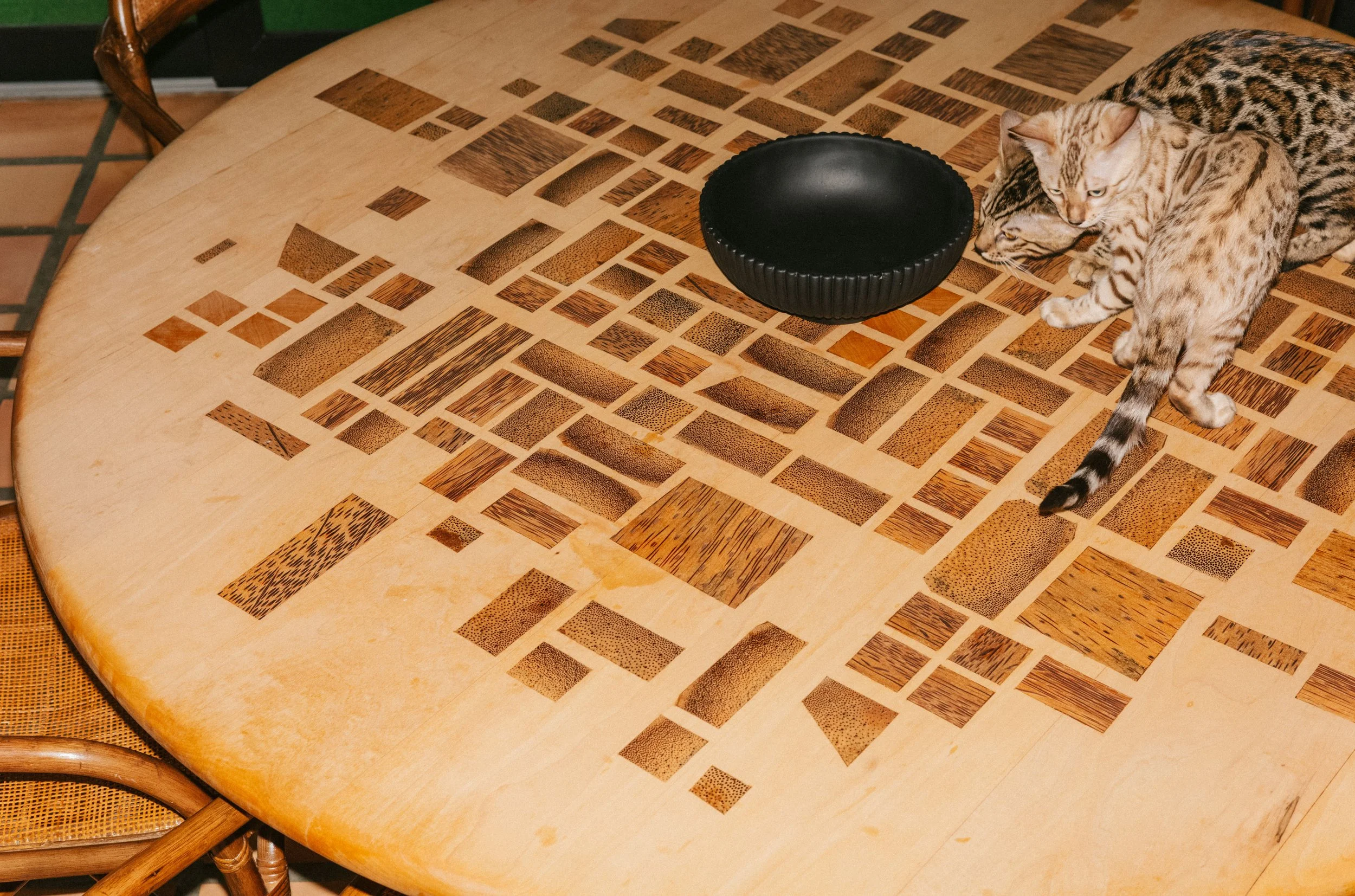 WORKS - Table - Round - 010.jpg