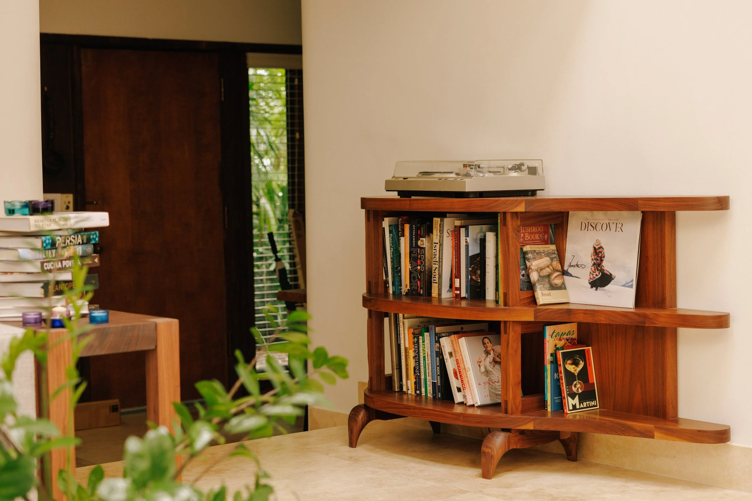 WORKS - Storage - Shelves - 500.jpg