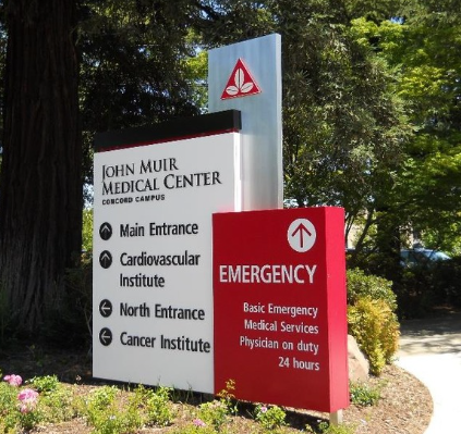 Hospital & Medical Facilities Signage