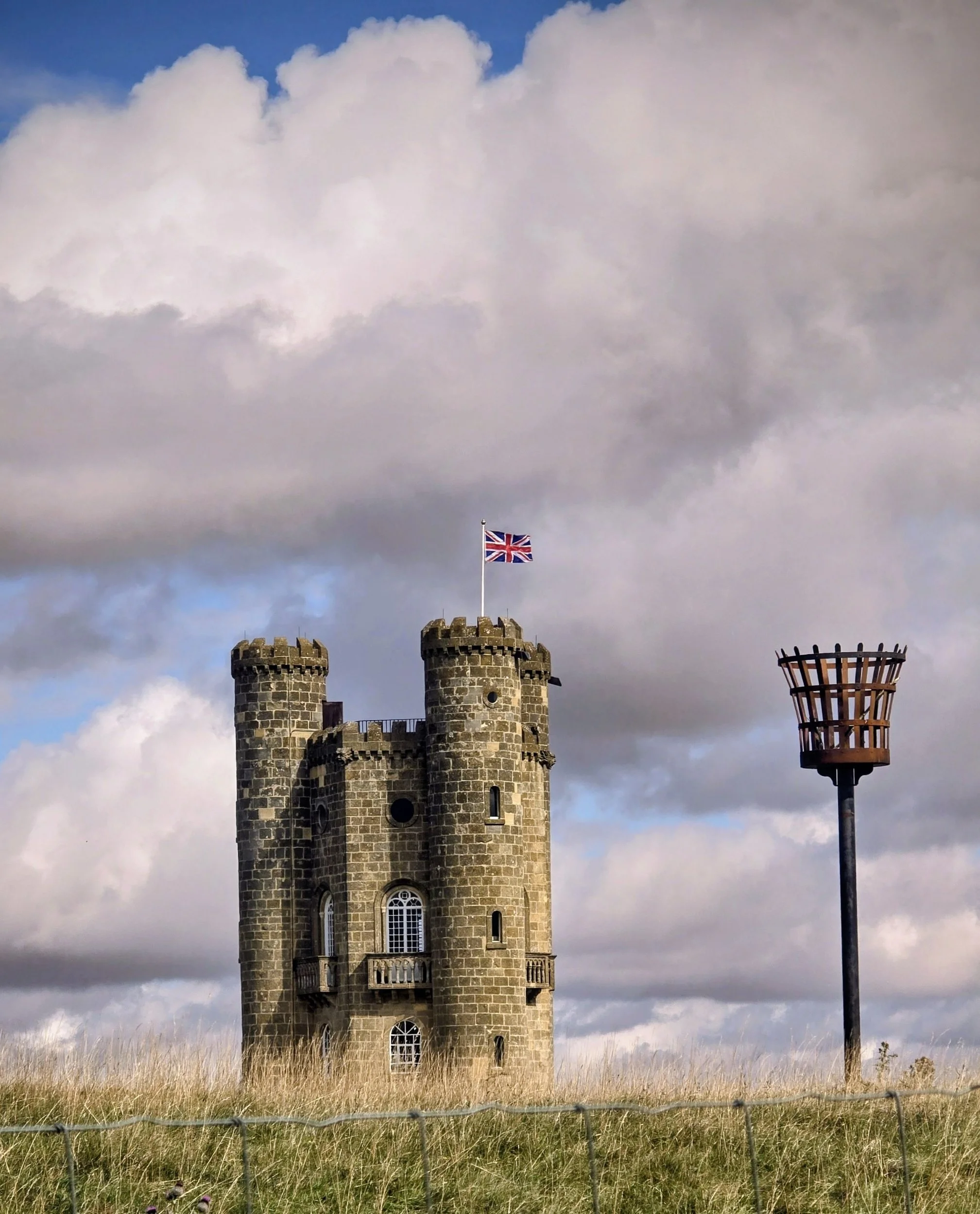 Broadway: The Jewel of the Cotswolds and the Gateway to the Vale