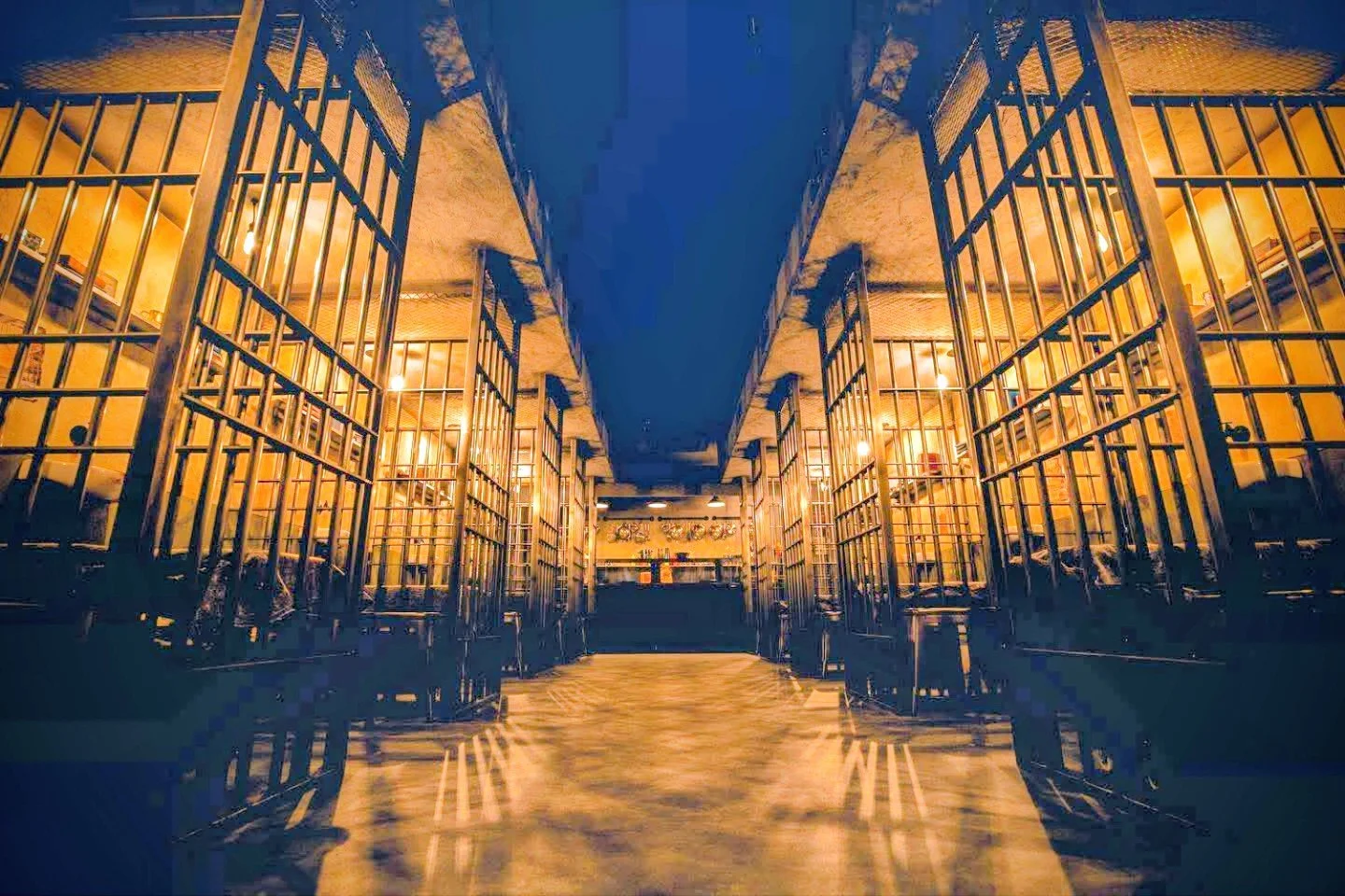 Alcotraz London: The "Cell Block" Immersive Cocktail Experience