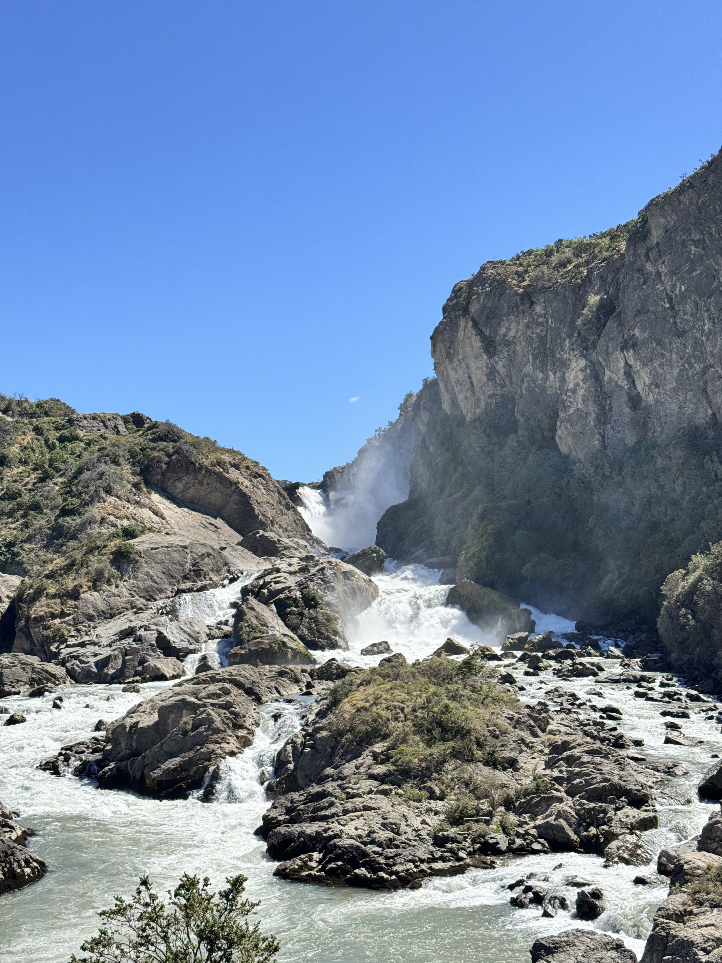 Rio Ibanez Falls, Cerro Castillo