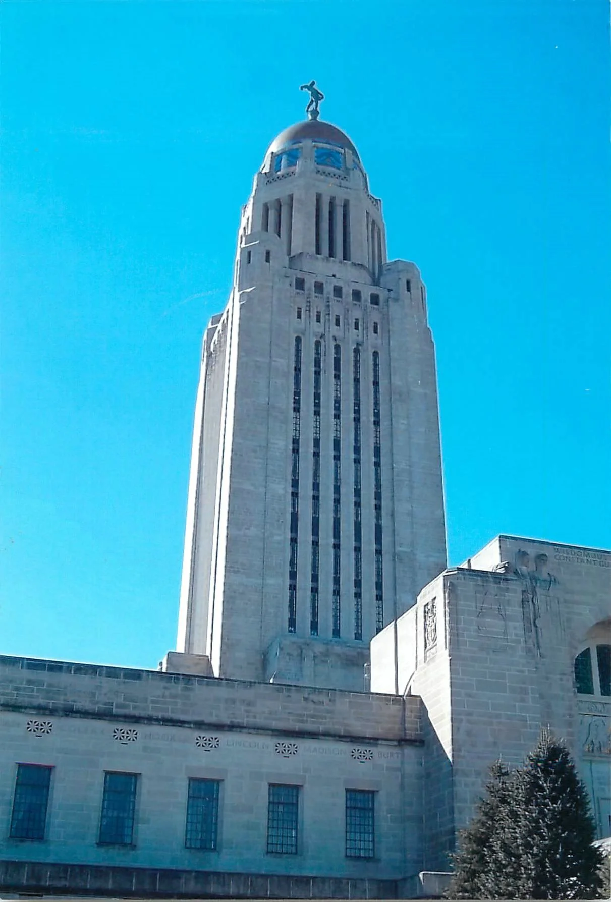 The tower of the Capital building Lincoln, Nebraska 2019