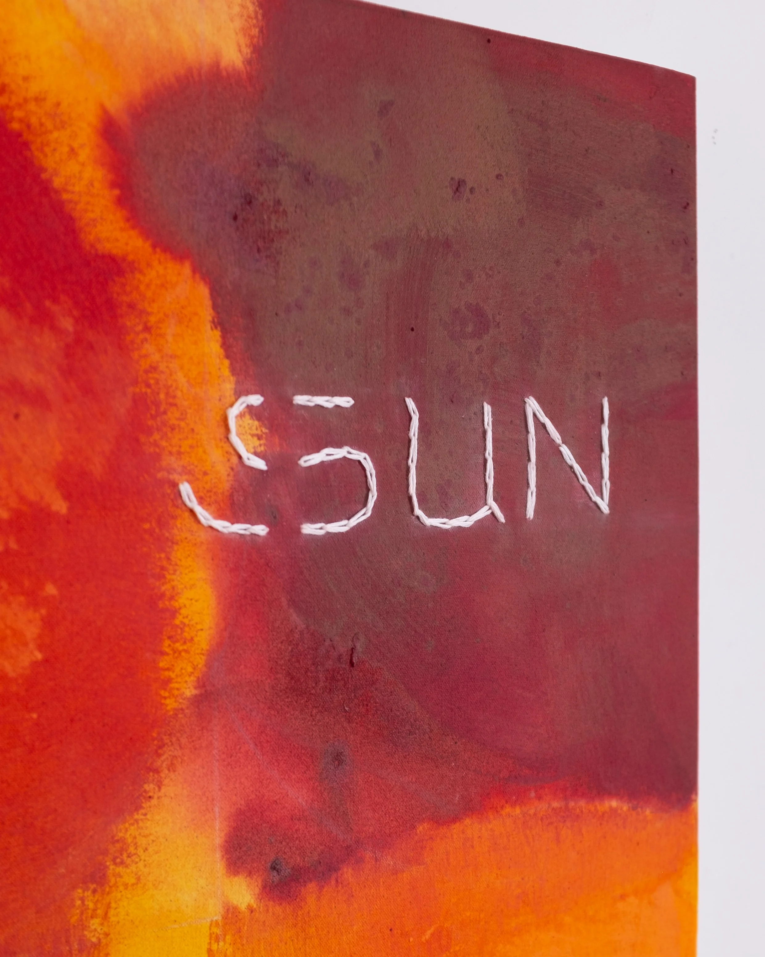 Sun, Earth, Apple ✷ Detail