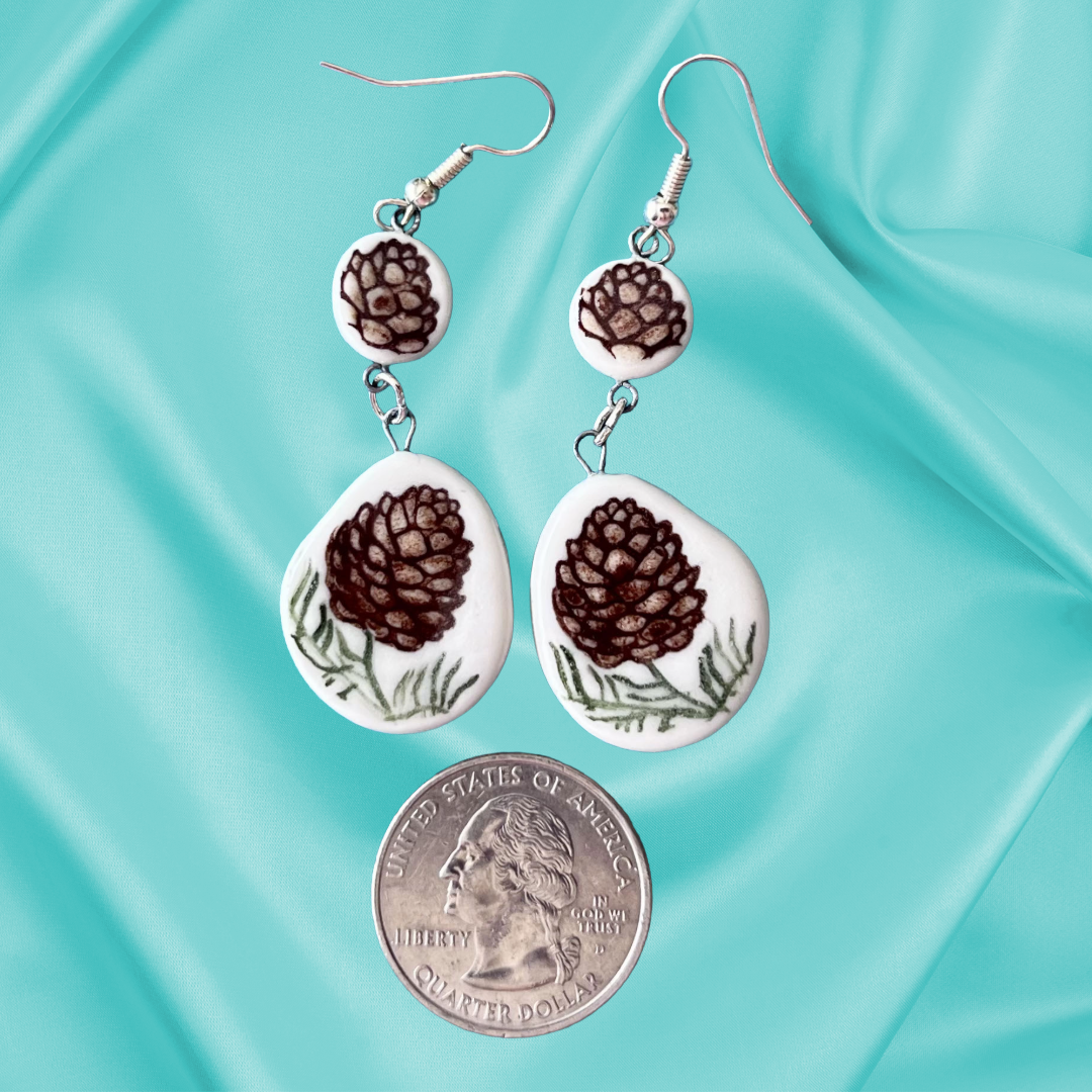 Evergreen Earrings Dot Pear coin.png