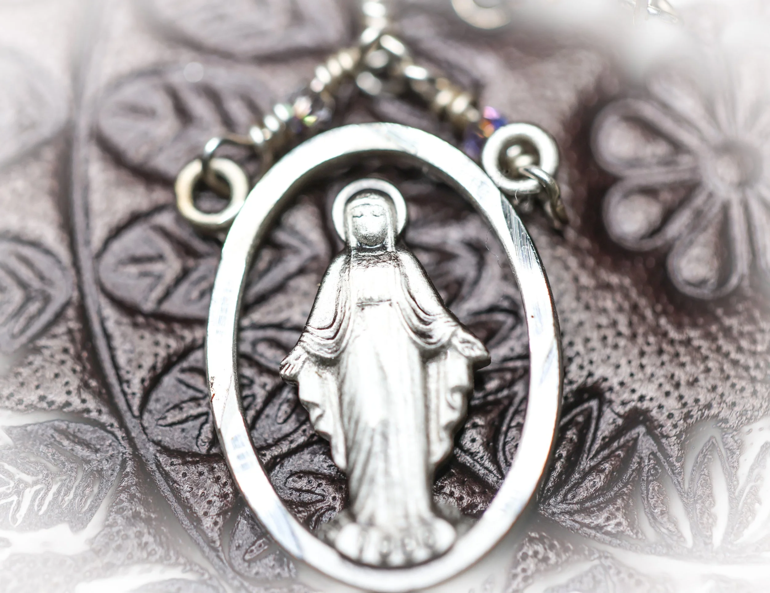 Lavender-Quartz-catholic-pocket-rosary-chaplet6.jpg