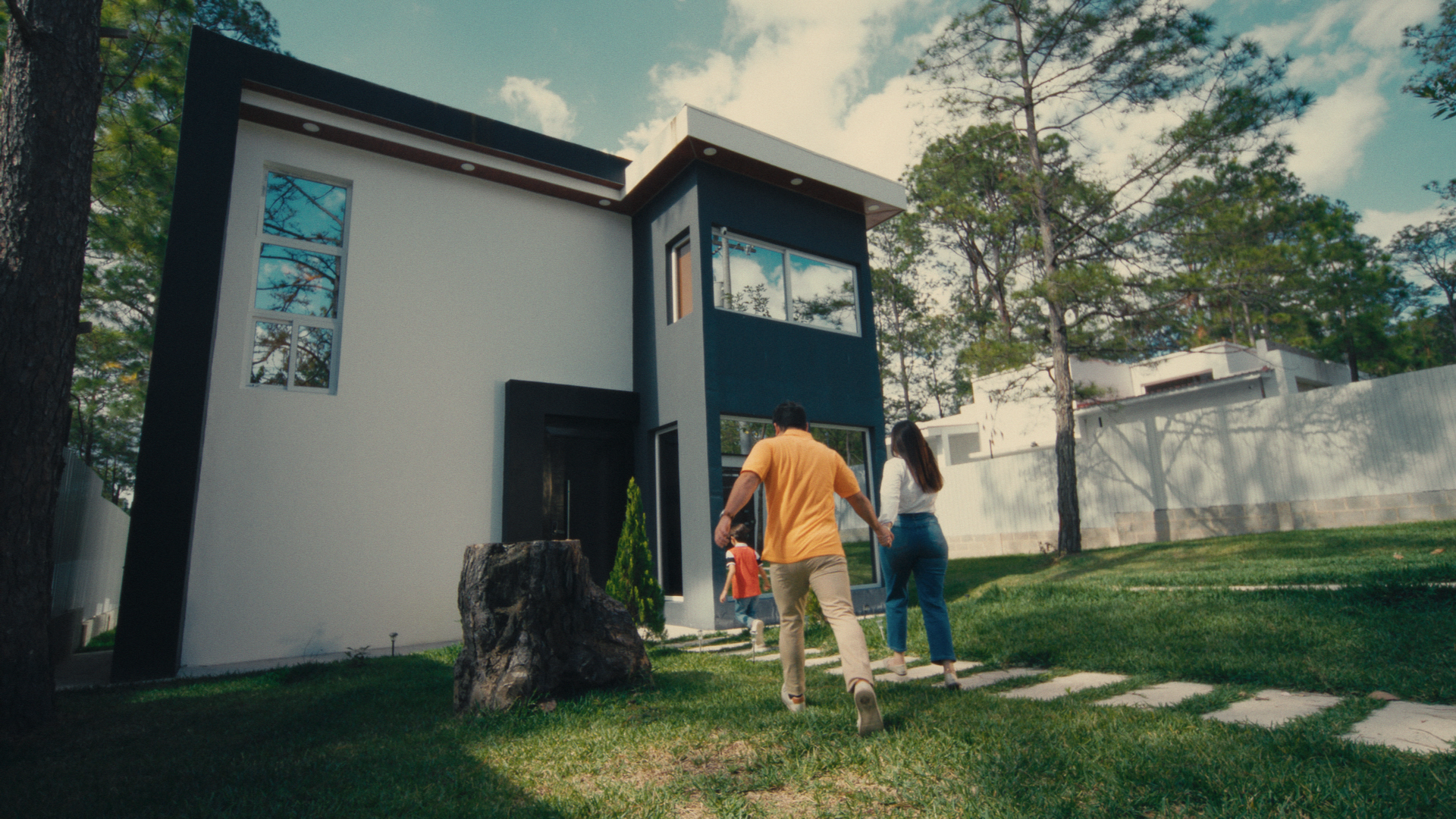 BANRURAL_STILL00086808.png