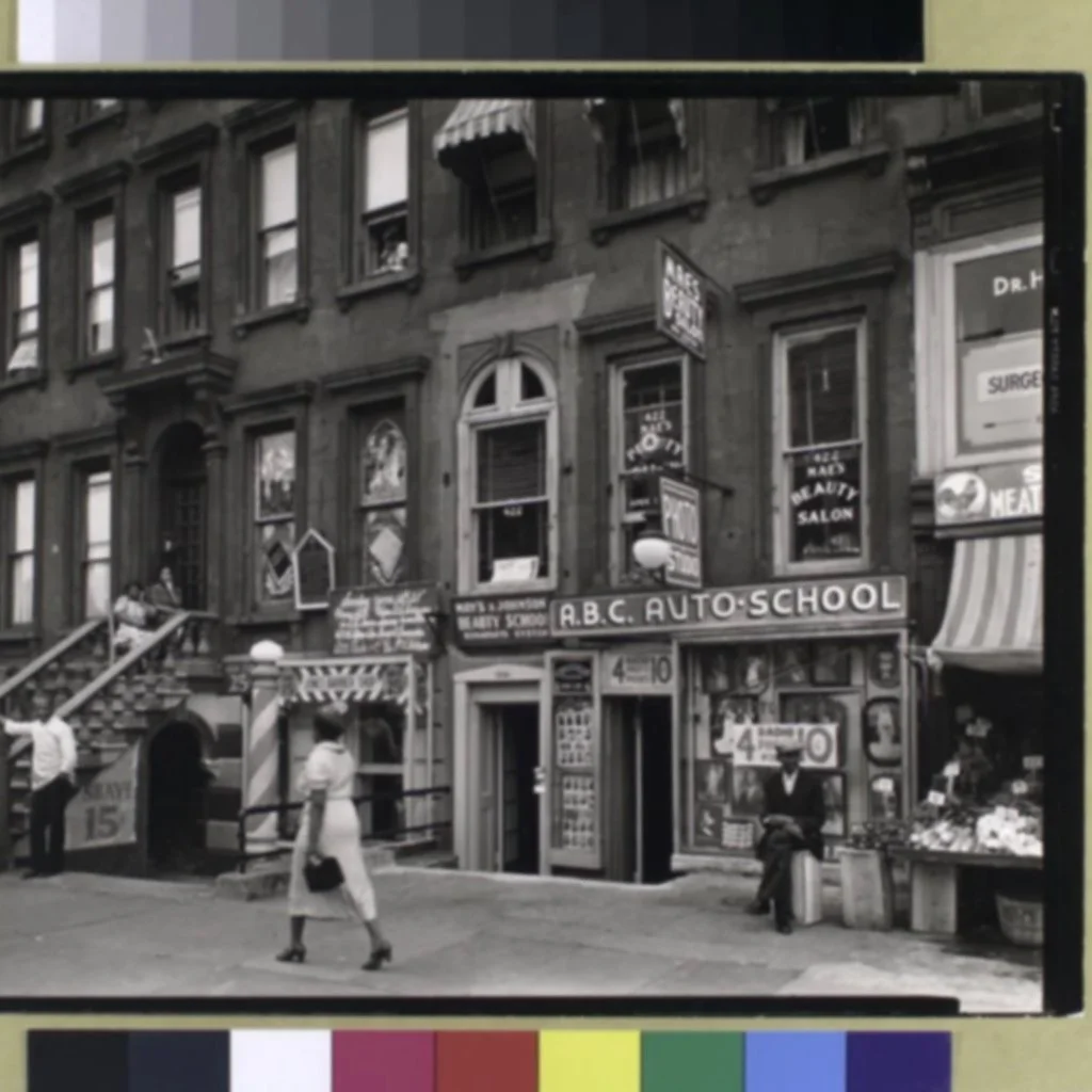 harlem_street_ii_422.jpg
