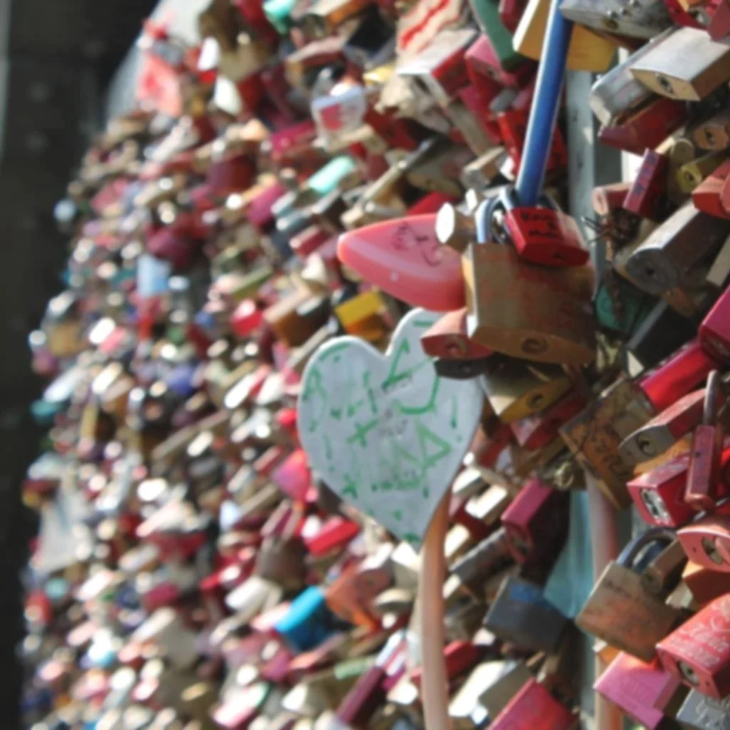 love_locks_love_castle_0.jpg
