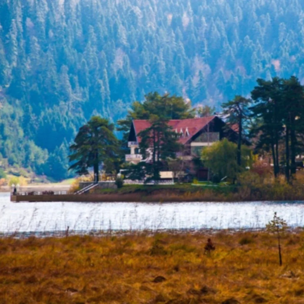 lakehouse_bytugbayuksel.jpg
