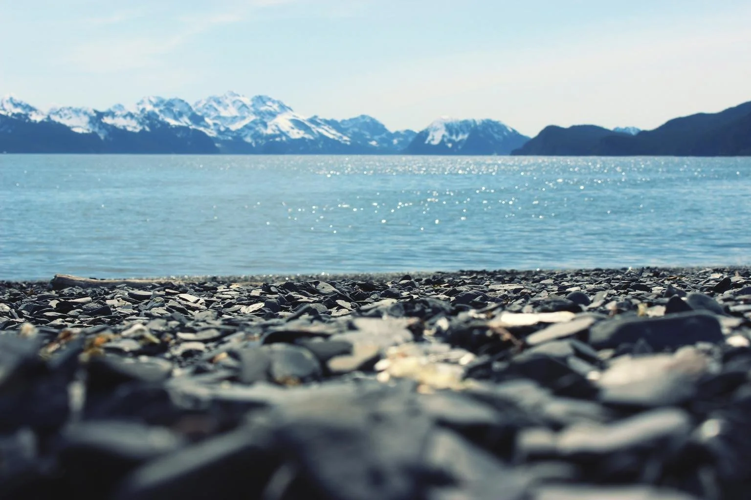 SKIP ROCKS