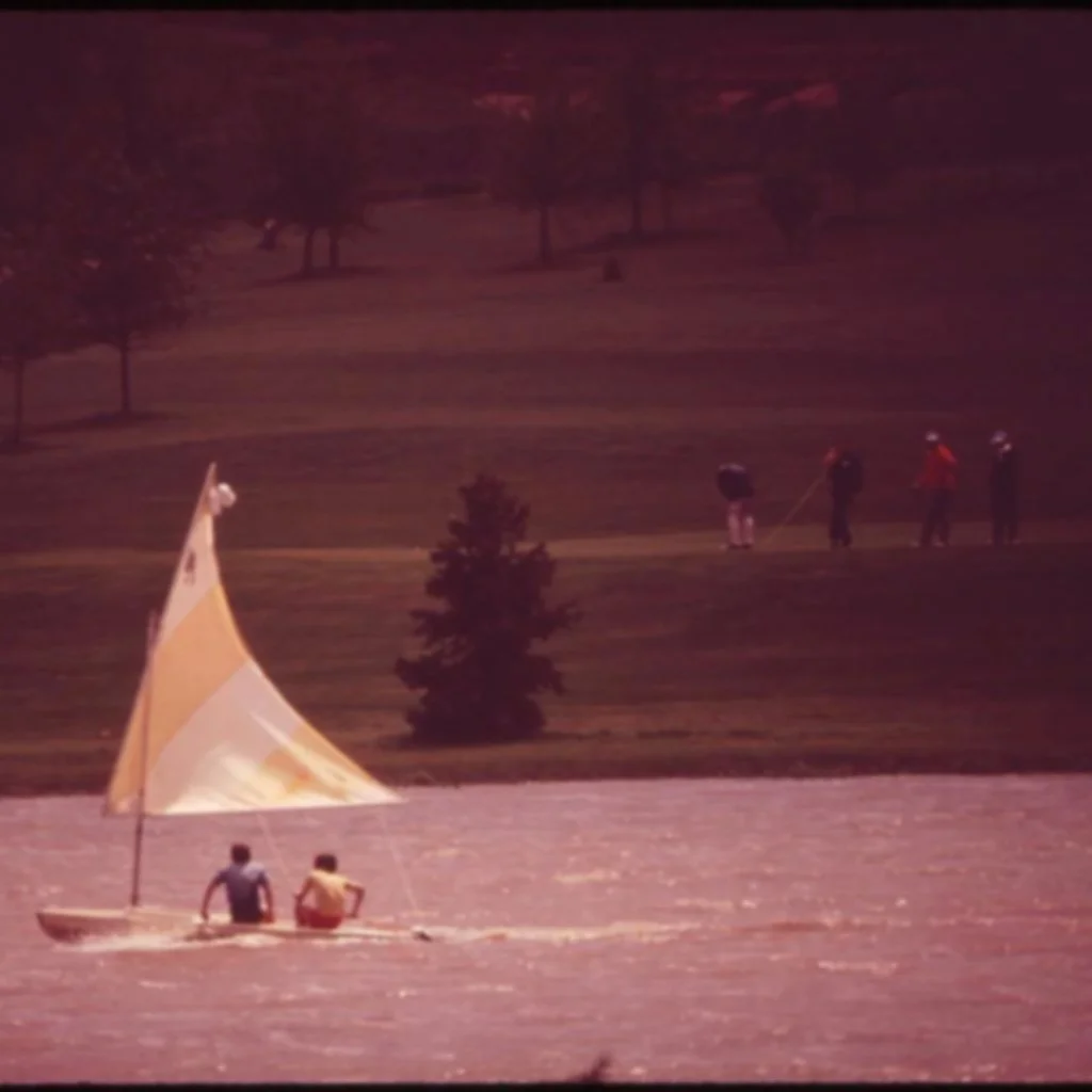 saturday_sail_in_holmes_2.jpg