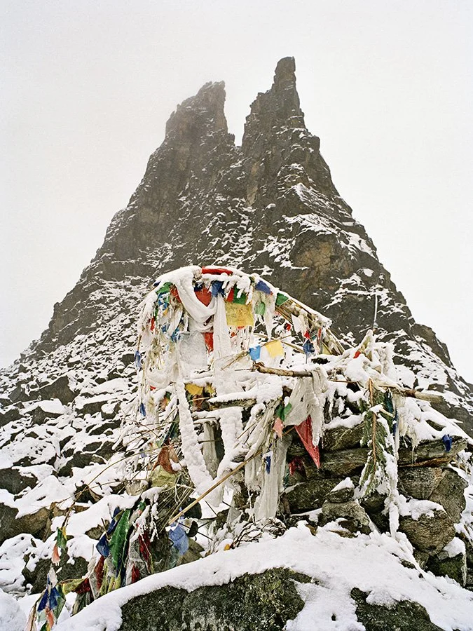 03_Langma La prayer flags.jpg