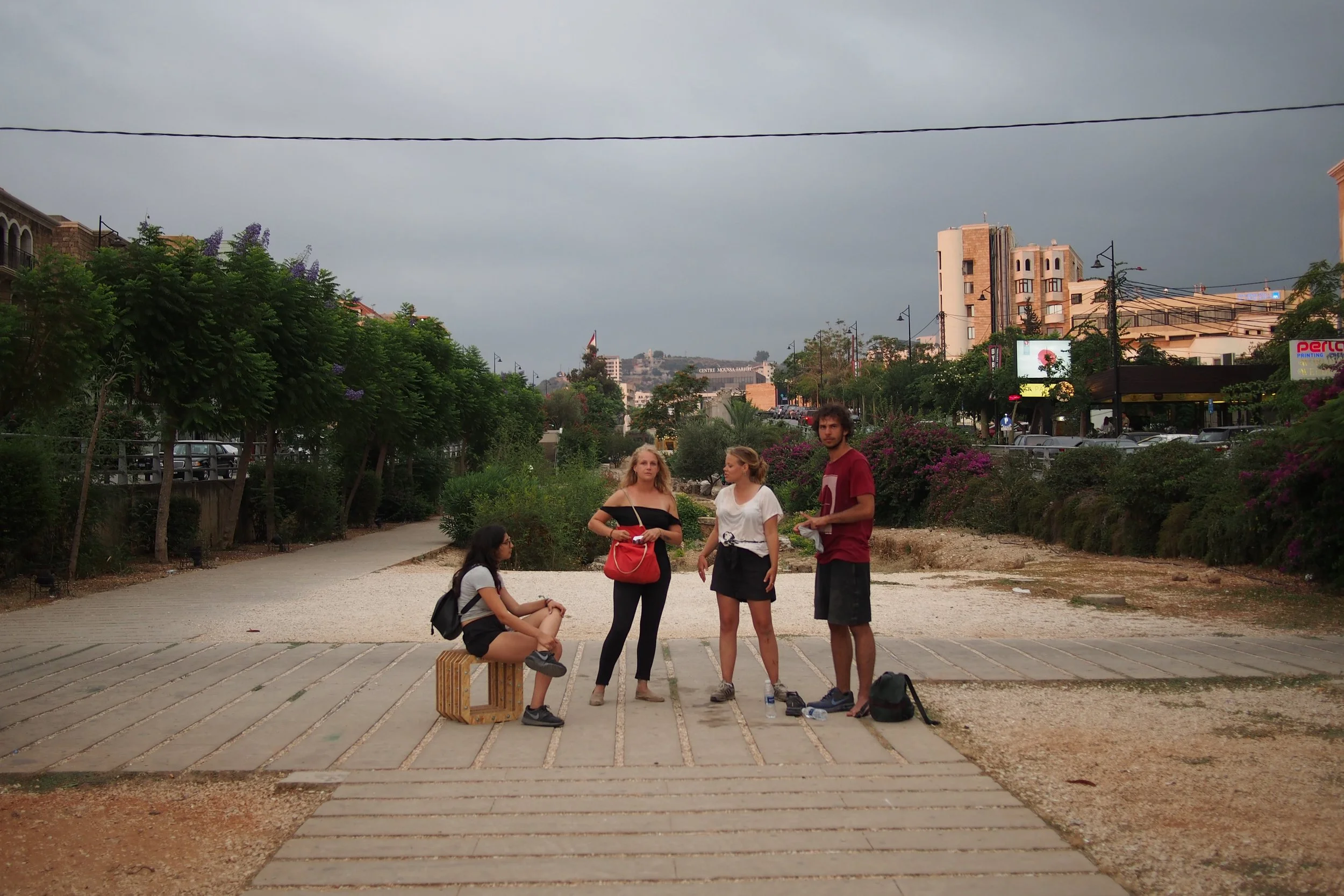 Team members Maylis, Maxine, Elke and Valon exploring the pathway.