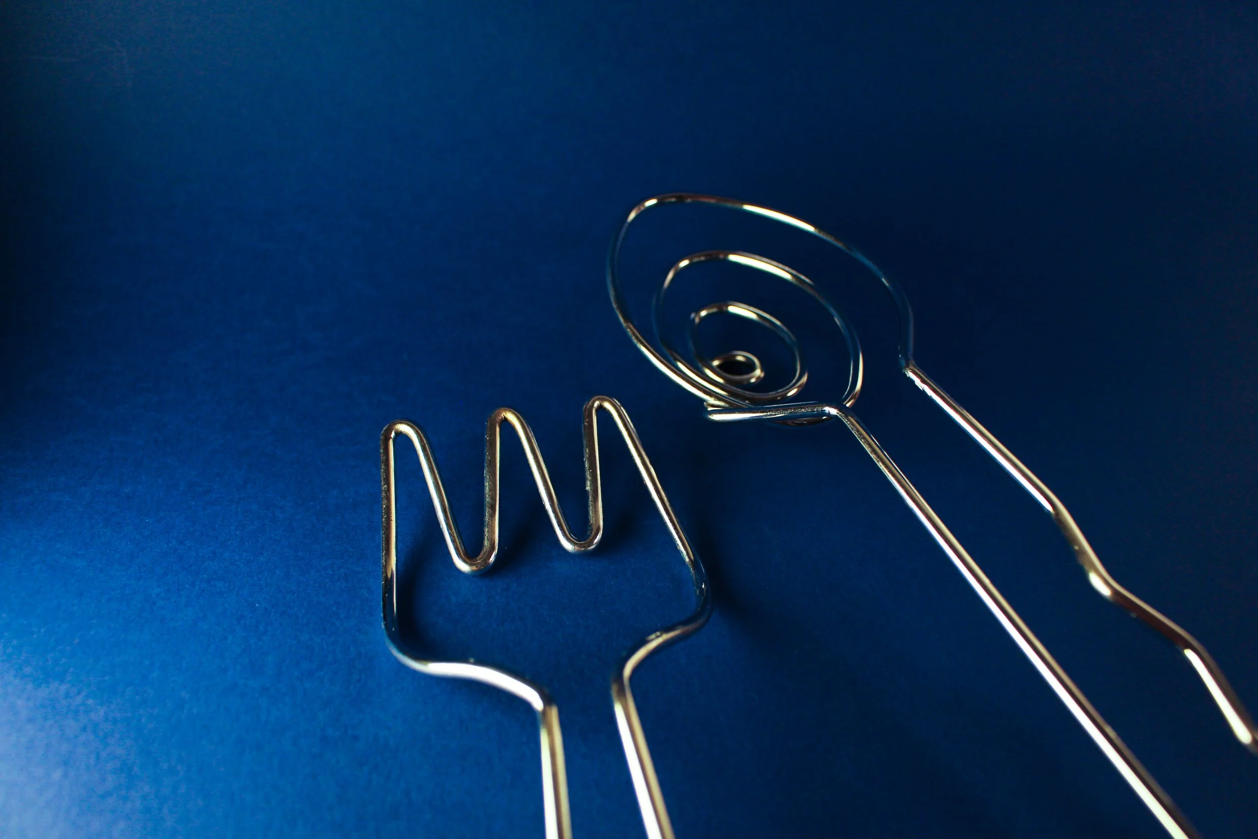 Wire Salad Servers-4.jpg