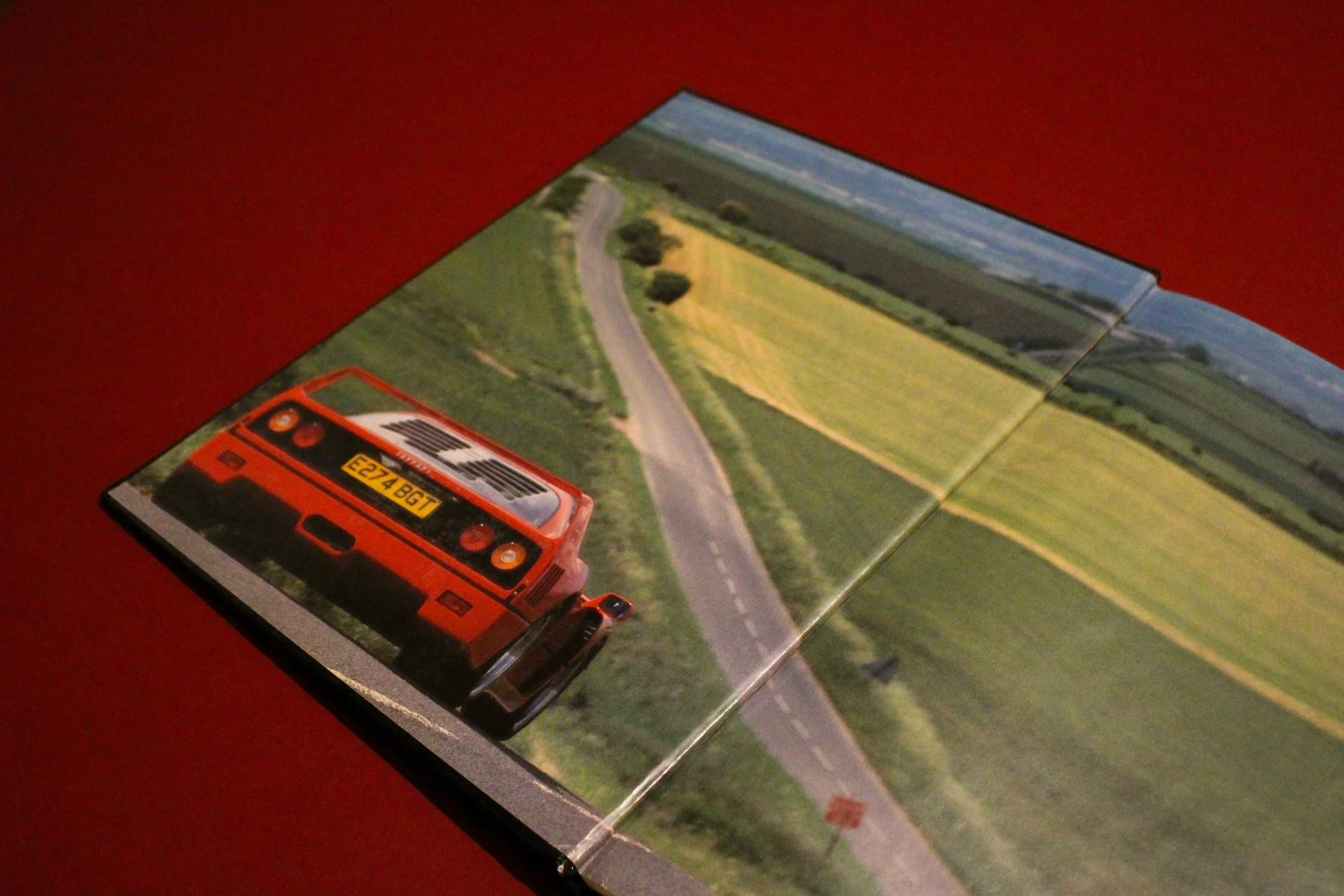 Ferrari F40 Book-6.jpg