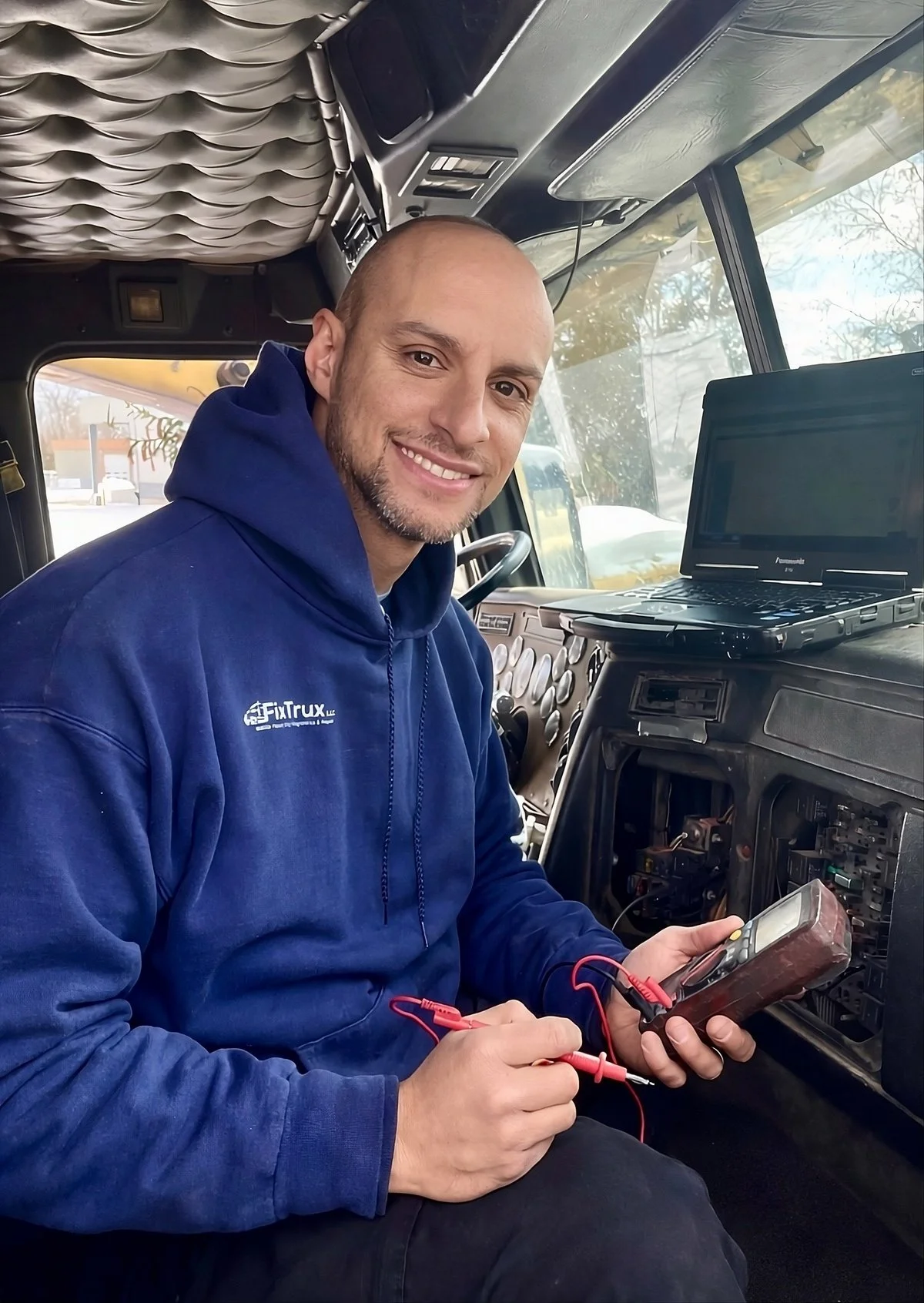 Fixtrux owner, onsite mobile diesel mechanic preventative maintenance repairs diagnostic truck fleet work
