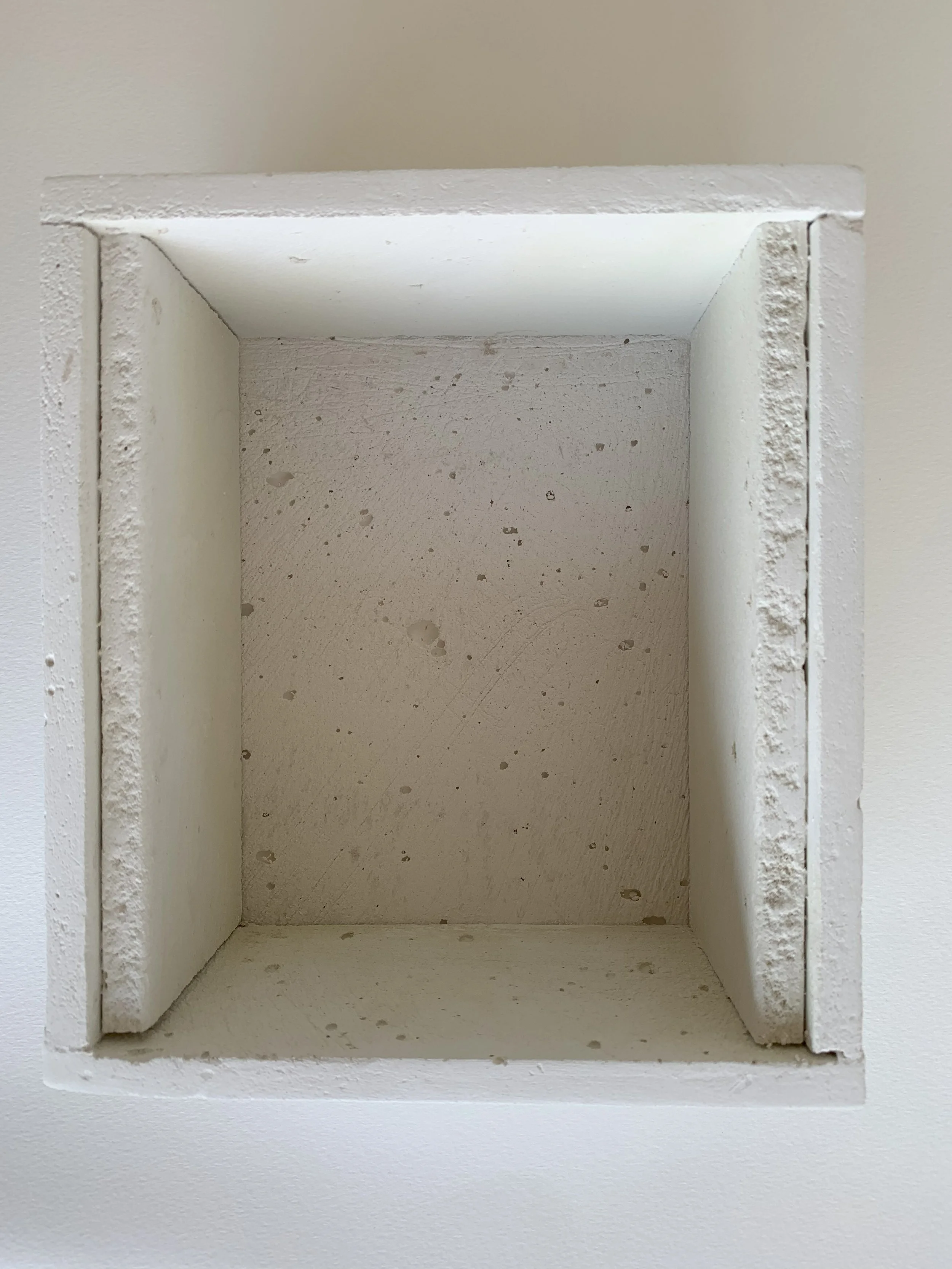 100 × 100 cm, 202X