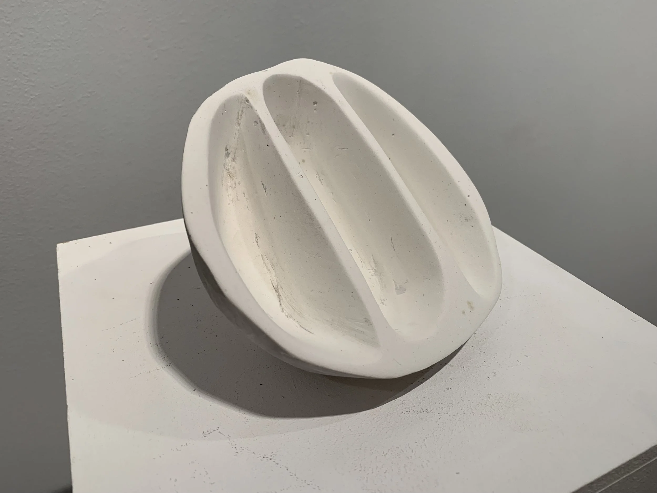 100 × 100 cm, 2023