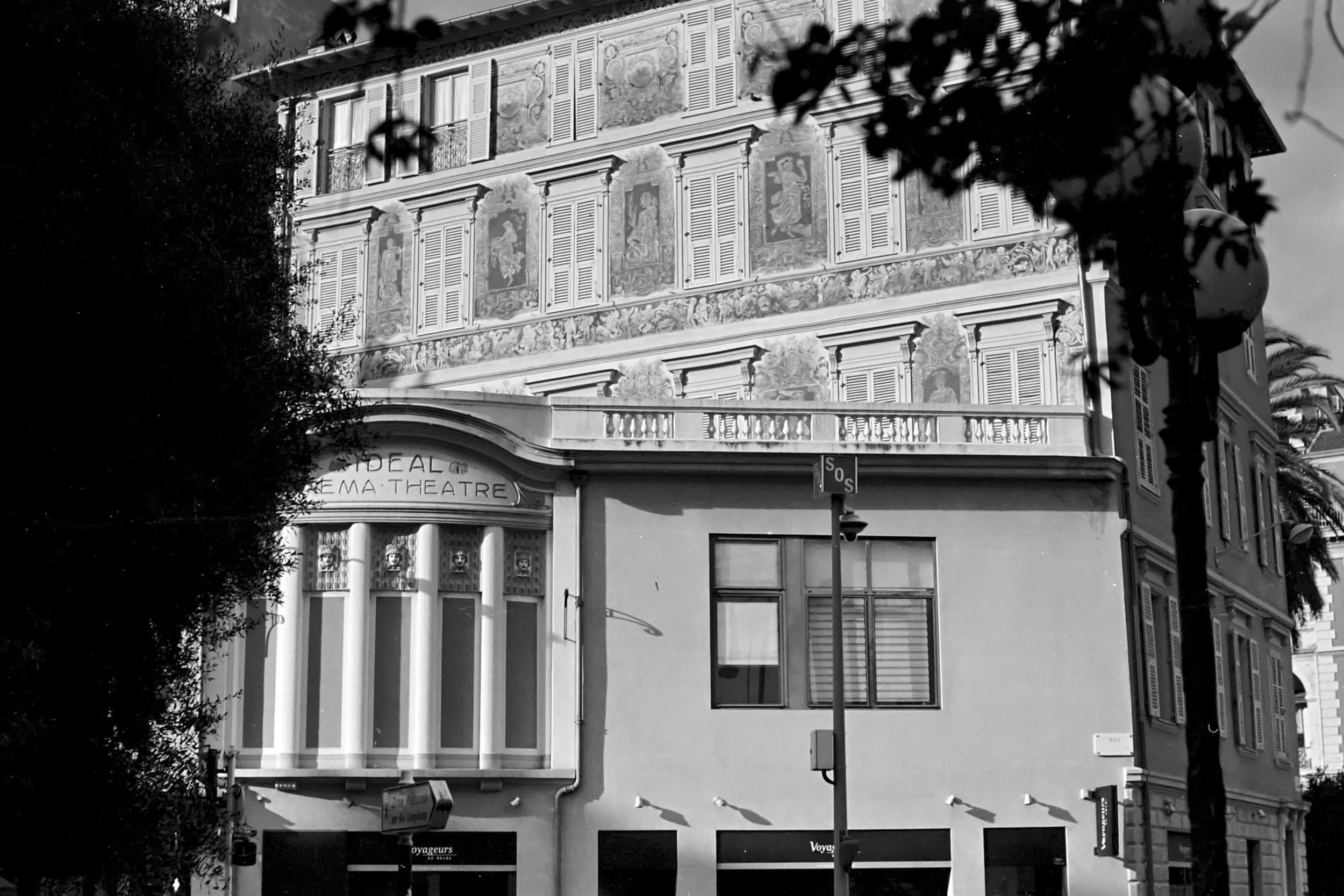 Praktica SuperTL3
Kodak 400 TX