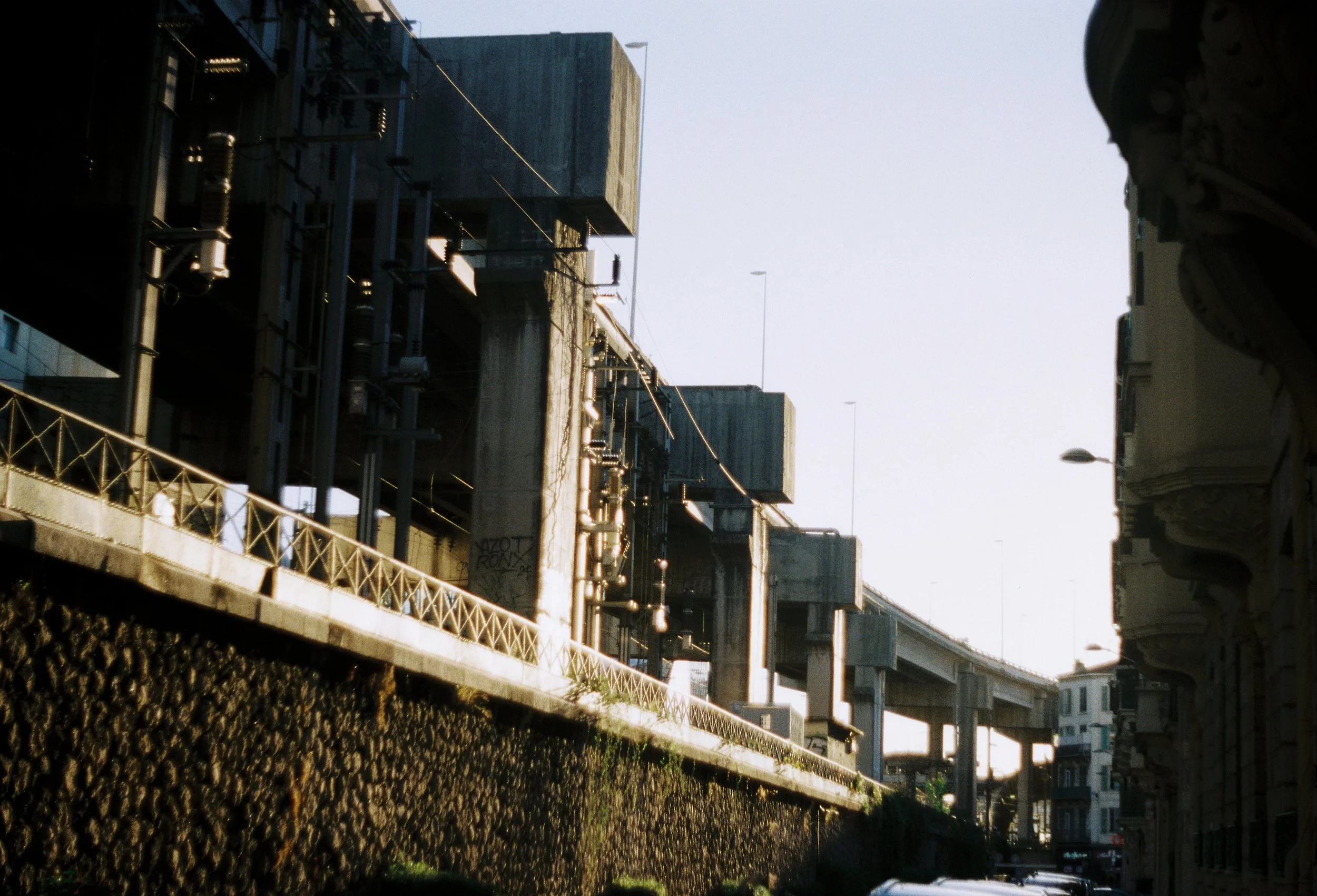 Praktica SuperTL3
Kodak Gold