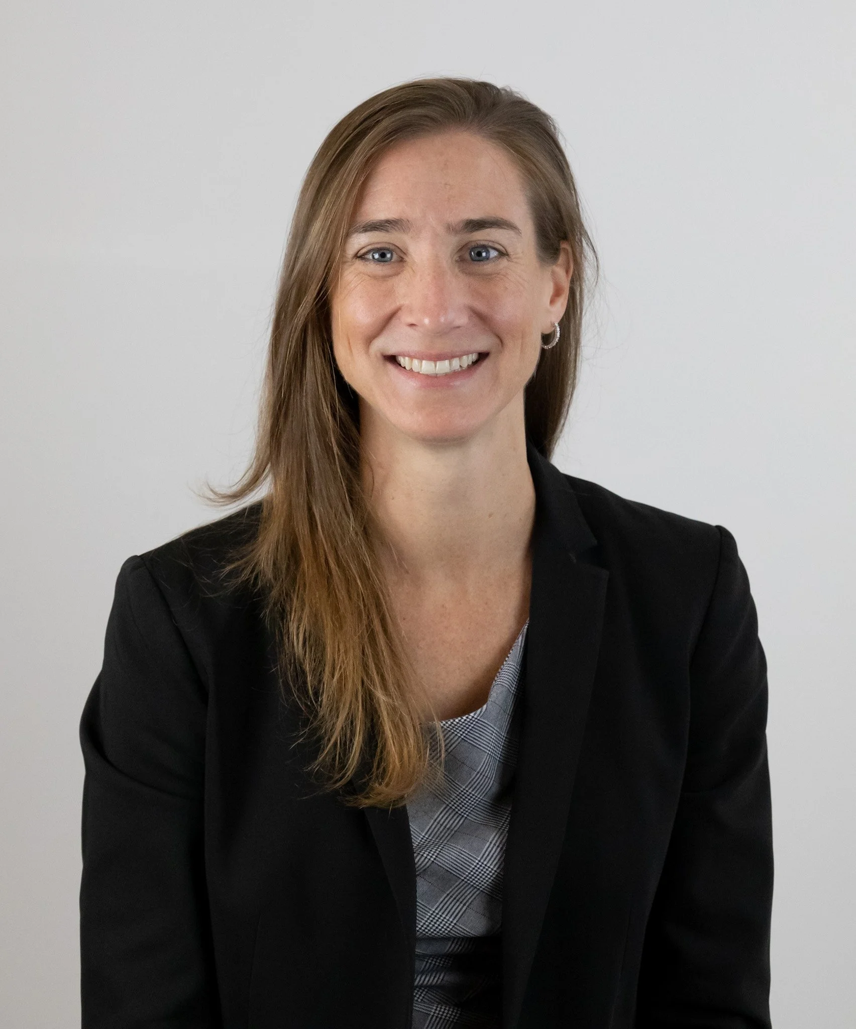 Carrie Rodriguez headshot