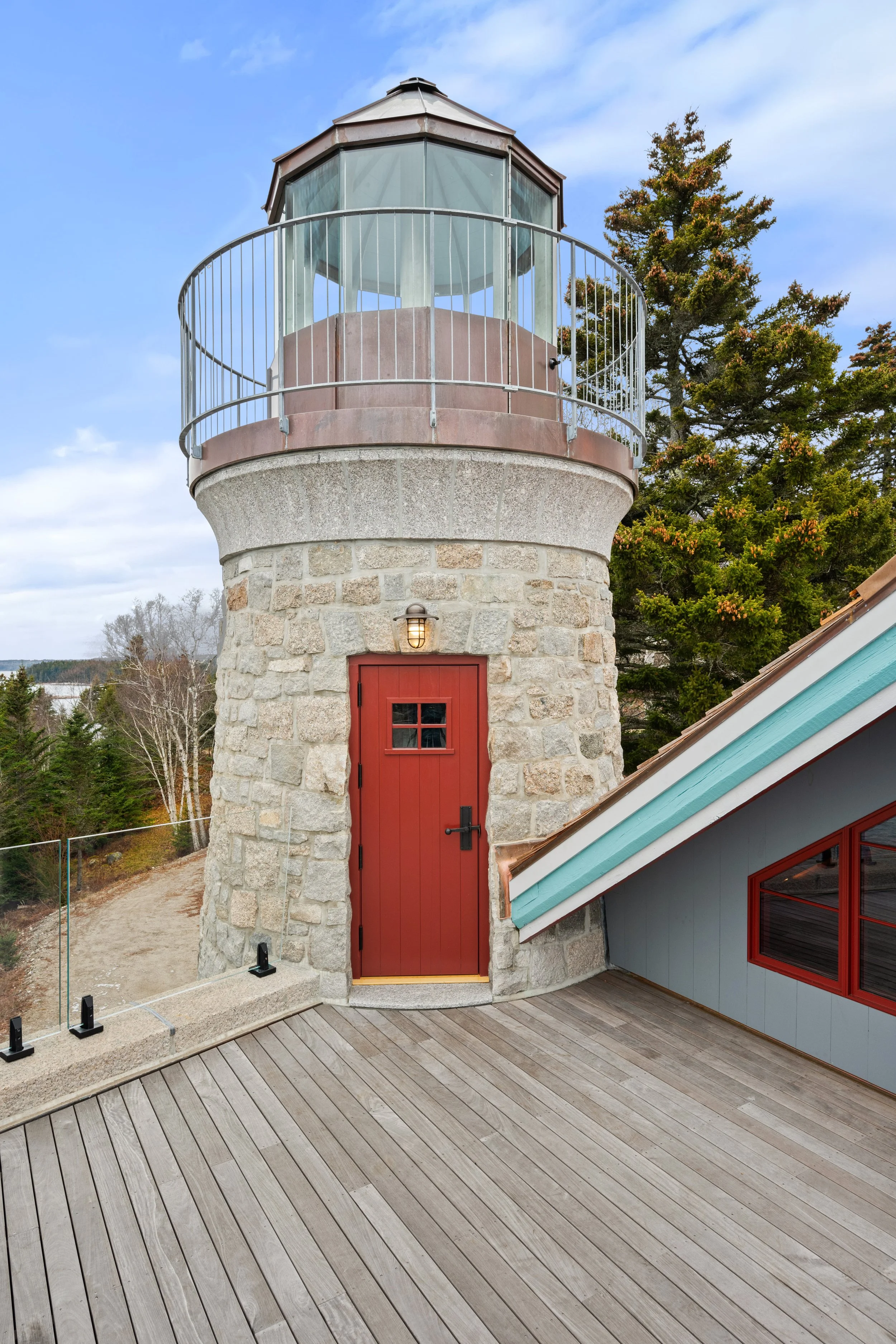  Watch the classic sailboats go by from the a bird’s eye view atop High Head Tower. 