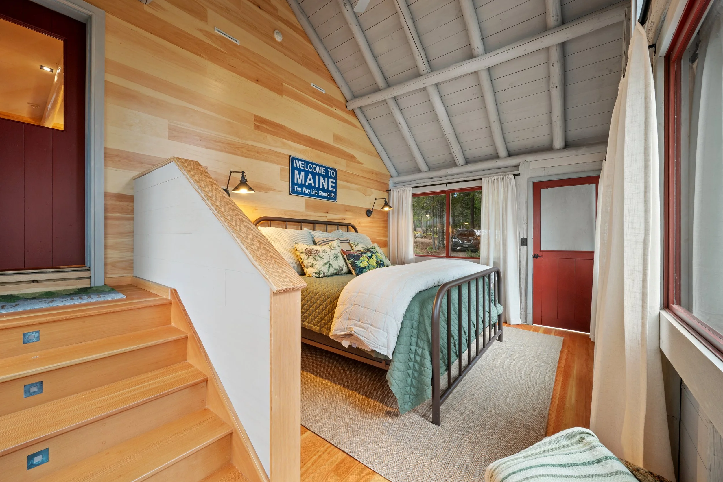 The Tower's primary bedroom, Nuthatch, has two king beds.